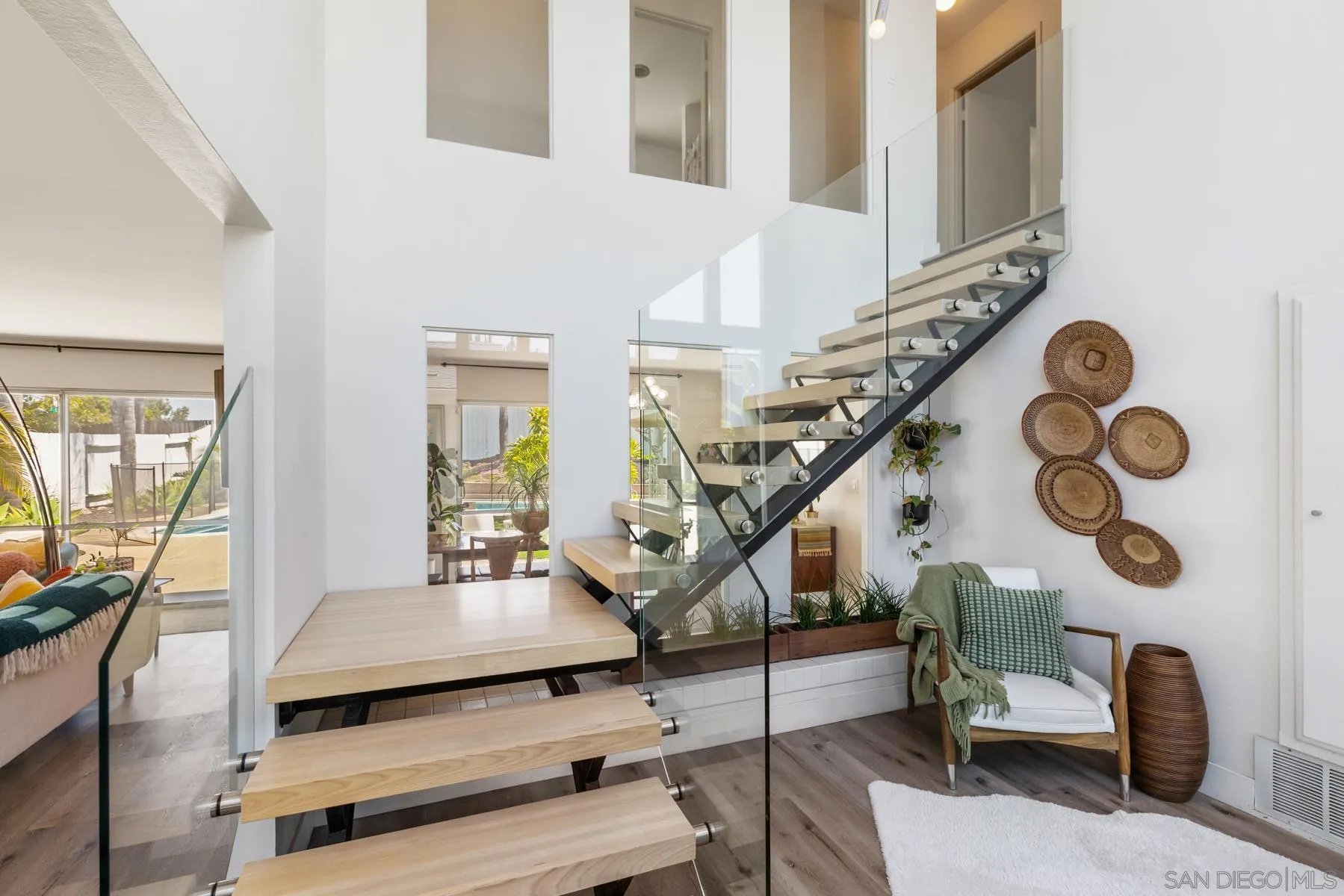 https://cdn.realtyfeed.com/cdn/127/260023571/b4d4e8fea870d081308dc2dc7af2c22c.webp