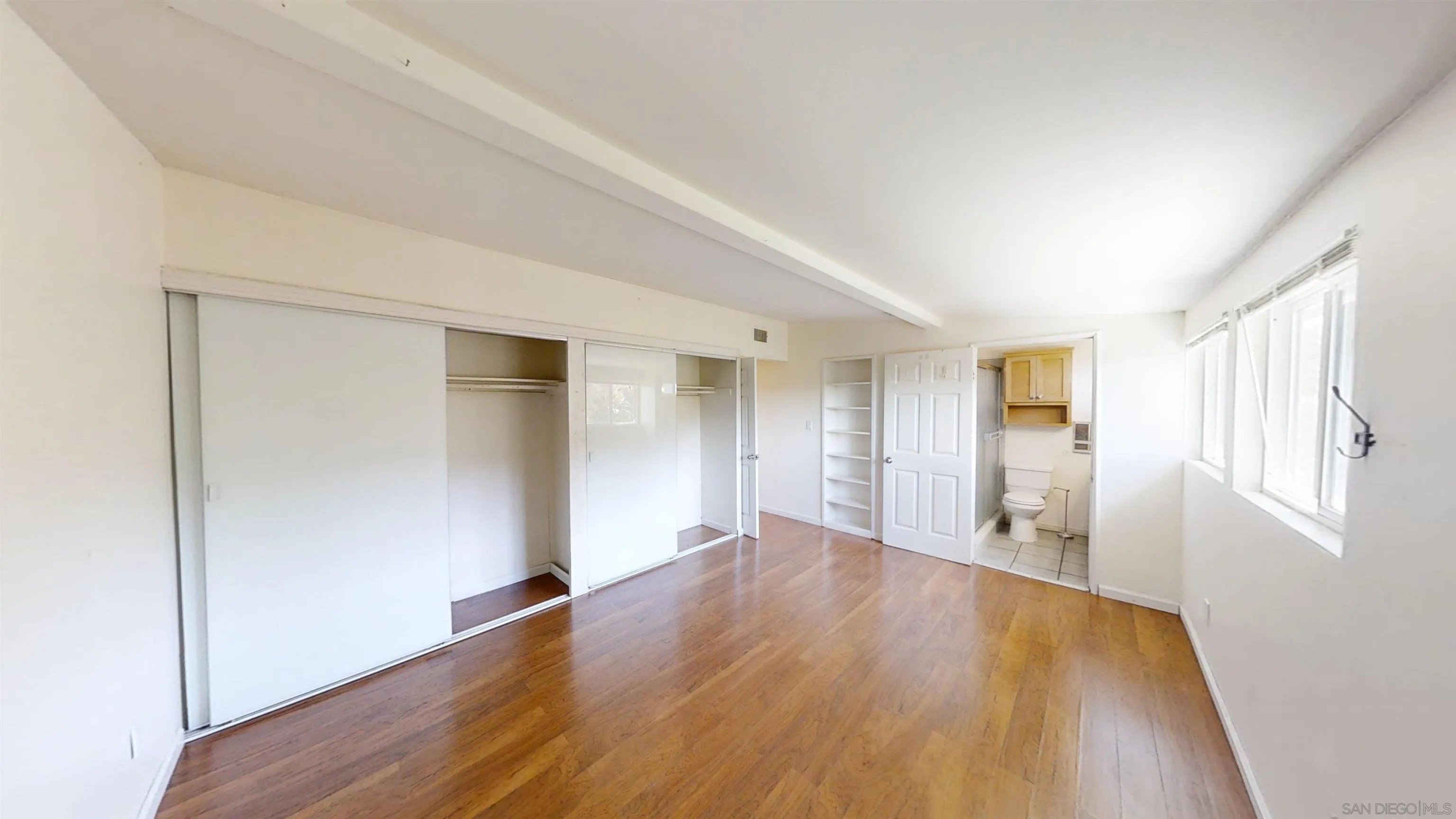 https://cdn.realtyfeed.com/cdn/127/260023583/dae9bad06590d52e90c6a5eb8a8f32ef.webp