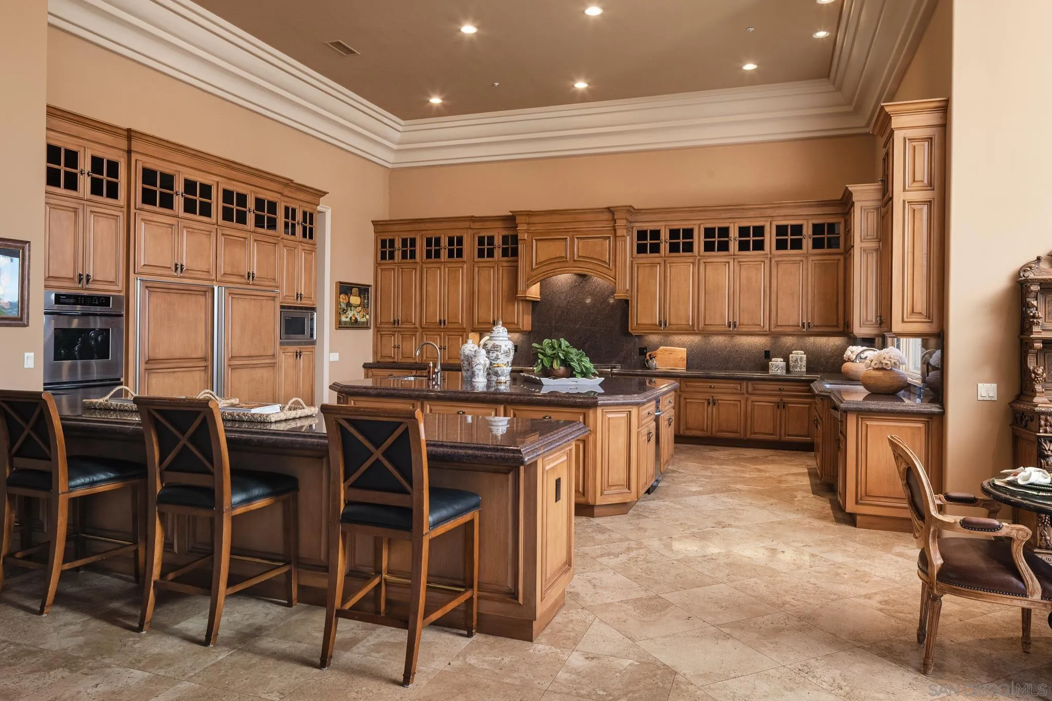 https://cdn.realtyfeed.com/cdn/127/260023585/1f94110c06b1bc04457c537e3f41e154.webp