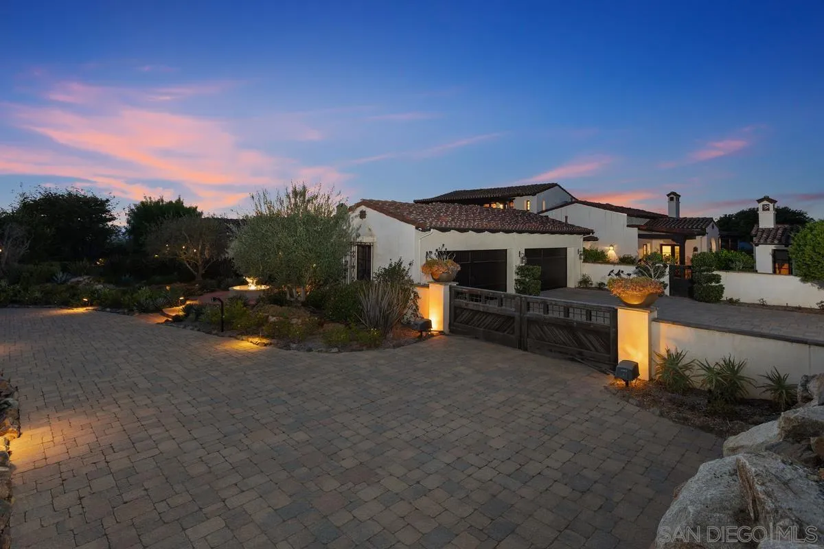 https://cdn.realtyfeed.com/cdn/127/260023587/0a123dda60ab92fc15ff200ba2a70a6a.webp