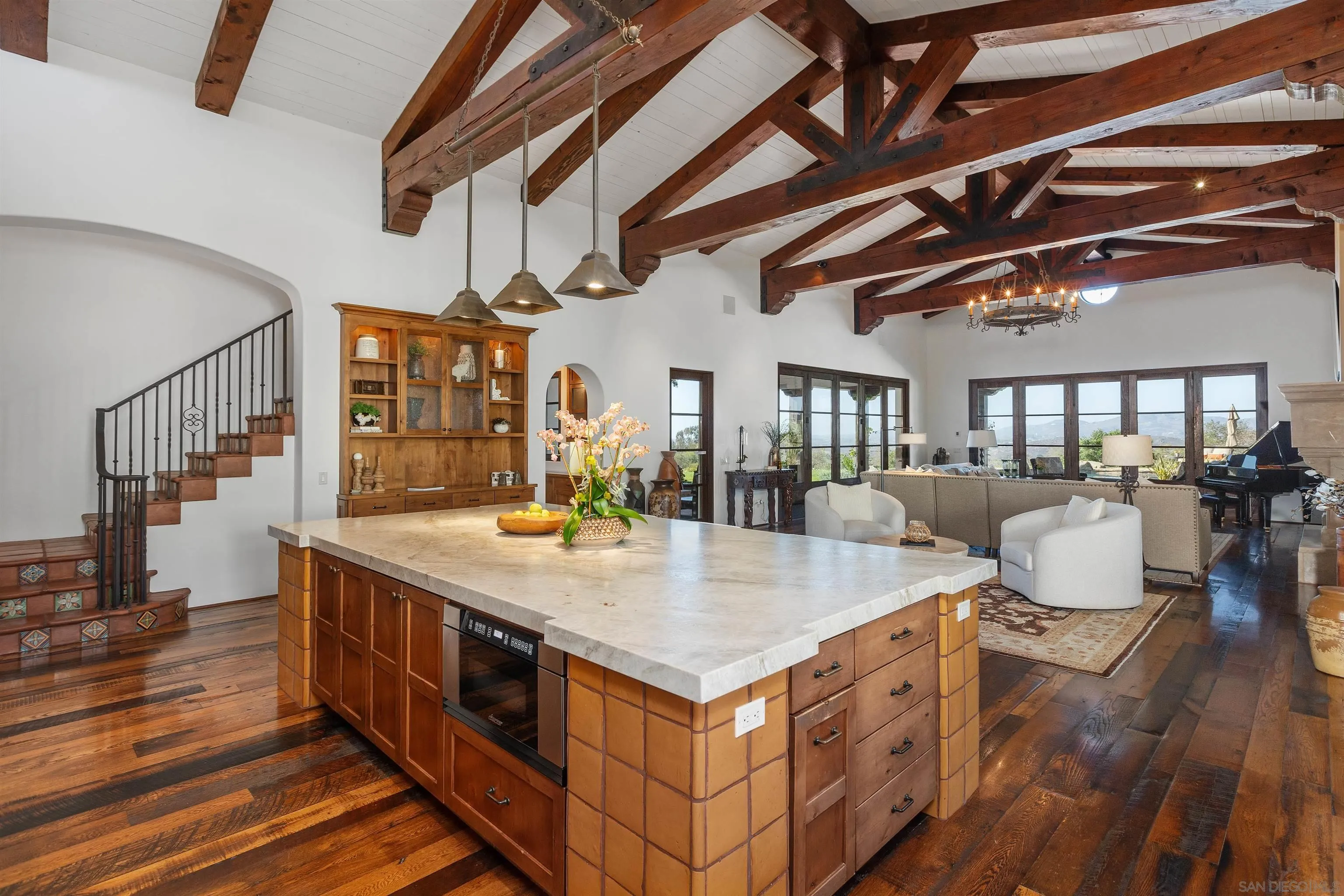 https://cdn.realtyfeed.com/cdn/127/260023587/23f22d4a6a3beb71b34c9bc8eb782dc2.webp