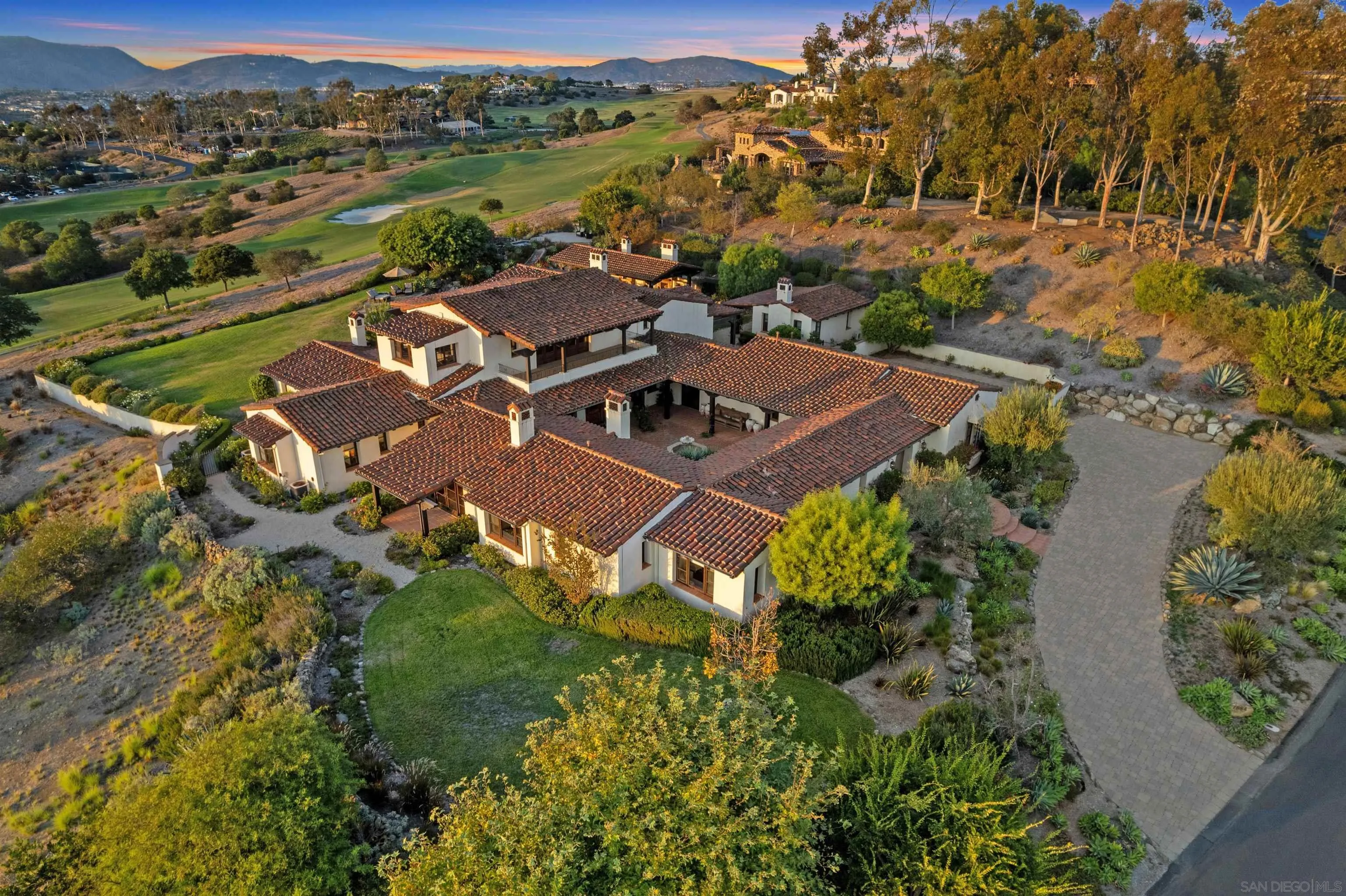 https://cdn.realtyfeed.com/cdn/127/260023587/3f446328e9bc9fe84ece7cbf555e551d.webp