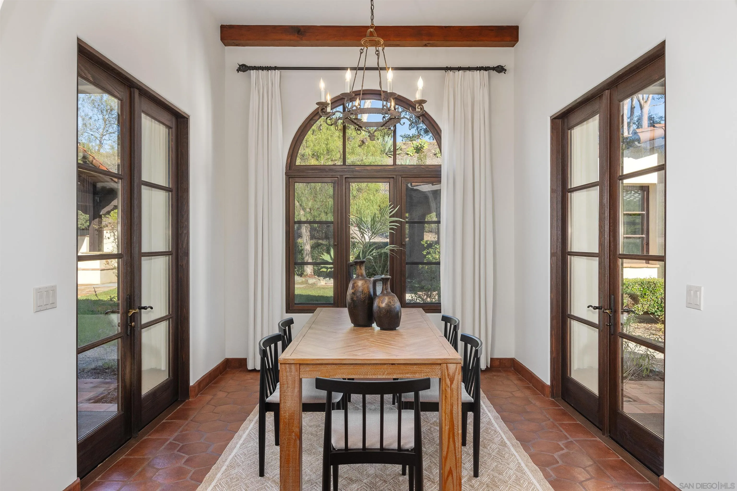 https://cdn.realtyfeed.com/cdn/127/260023587/70a46a0845b2ca49c3185c51f95d7cc3.webp