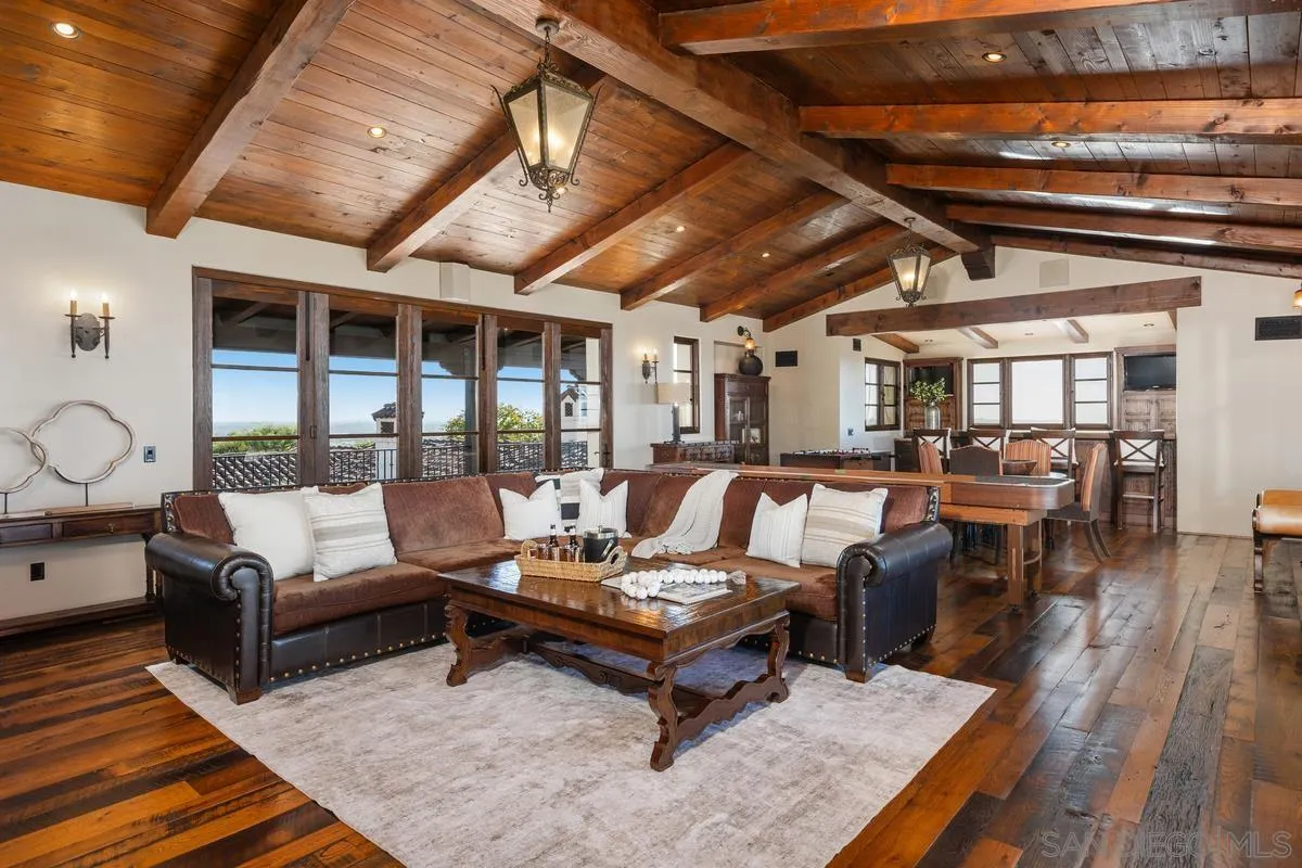https://cdn.realtyfeed.com/cdn/127/260023587/8cd59e3cb536735d1bfeee1321de9fc0.webp
