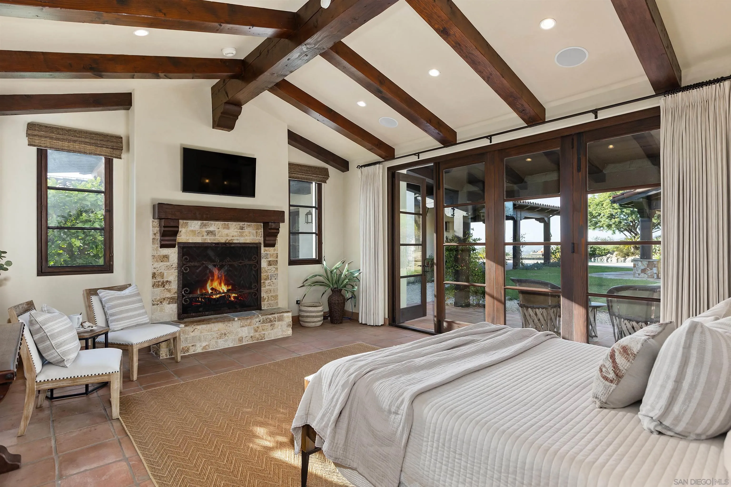 https://cdn.realtyfeed.com/cdn/127/260023587/c9f20864a0be1d61437d236699db3da6.webp