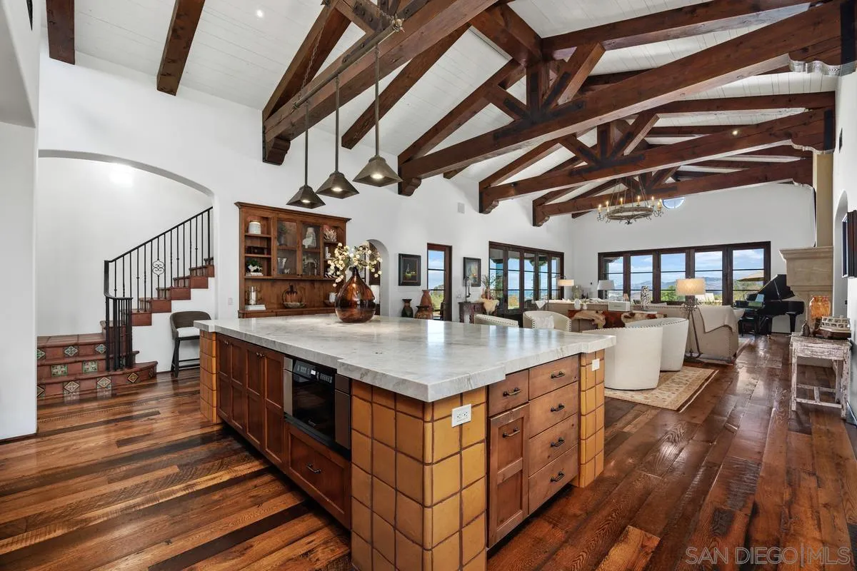 https://cdn.realtyfeed.com/cdn/127/260023587/f1001641364290843436700be40d0859.webp