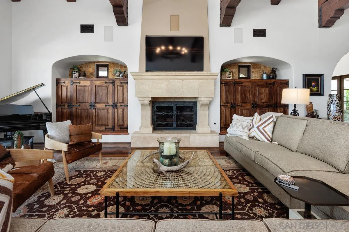 https://cdn.realtyfeed.com/cdn/127/260023587/fb83b6487fadf7ff585ab075d6ab7f90.webp