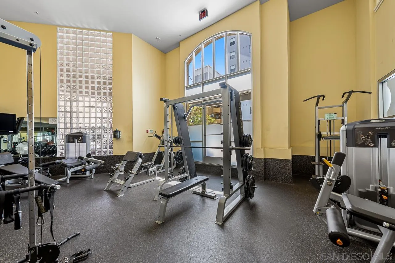 https://cdn.realtyfeed.com/cdn/127/260023590/79476f2645ee544fec63b5e3d4ef076e.webp