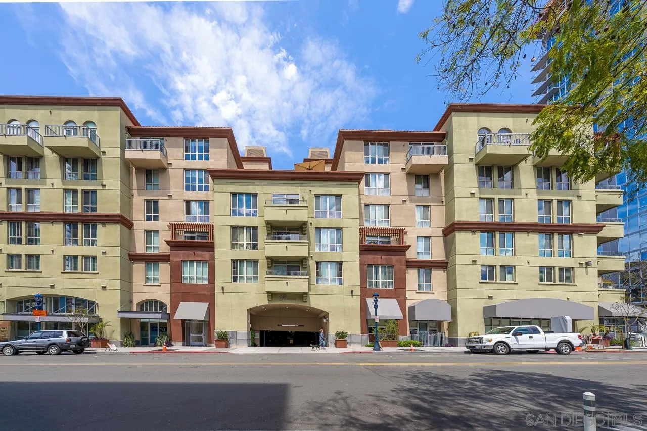 https://cdn.realtyfeed.com/cdn/127/260023590/839adcb42a2451f525c9179201485b18.webp