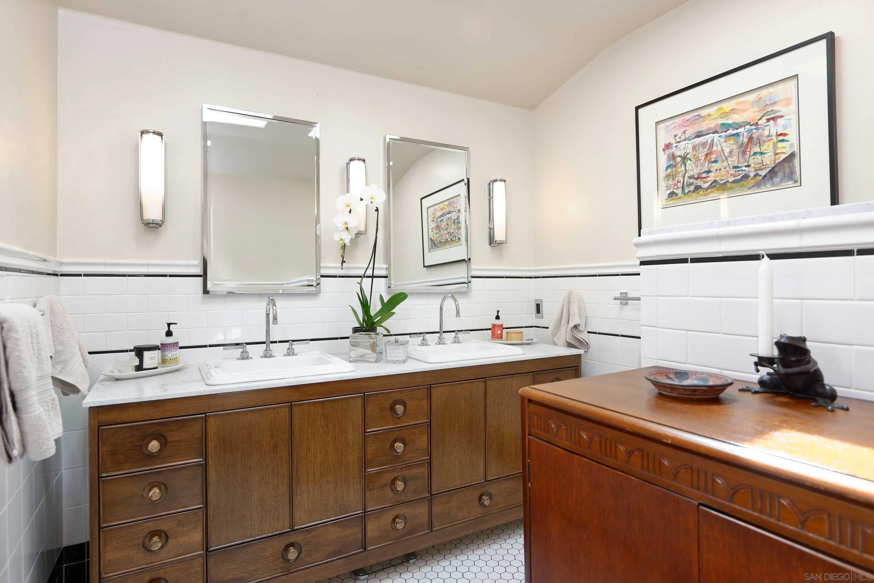 https://cdn.realtyfeed.com/cdn/127/260023594/d23935de2616663c06444fe57962c858.webp
