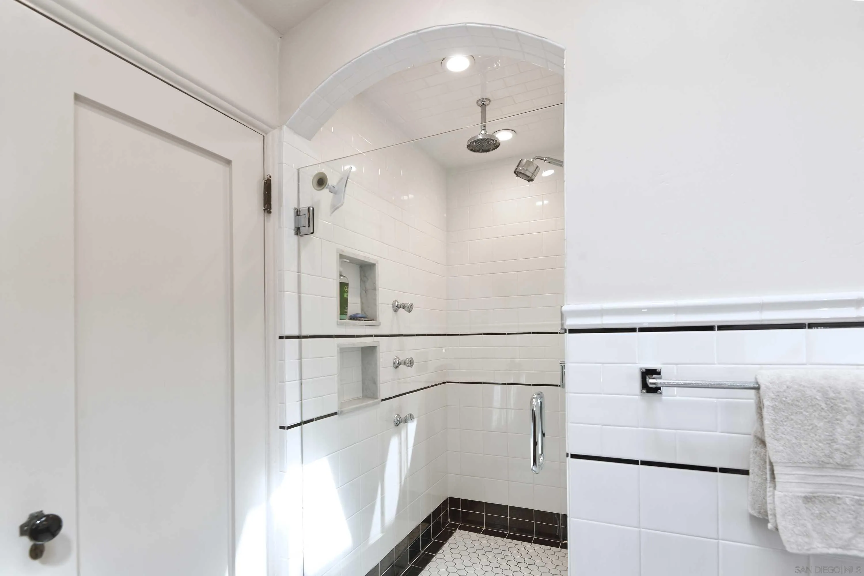https://cdn.realtyfeed.com/cdn/127/260023594/d5f0252924979de580e9fc7a666ce11d.webp