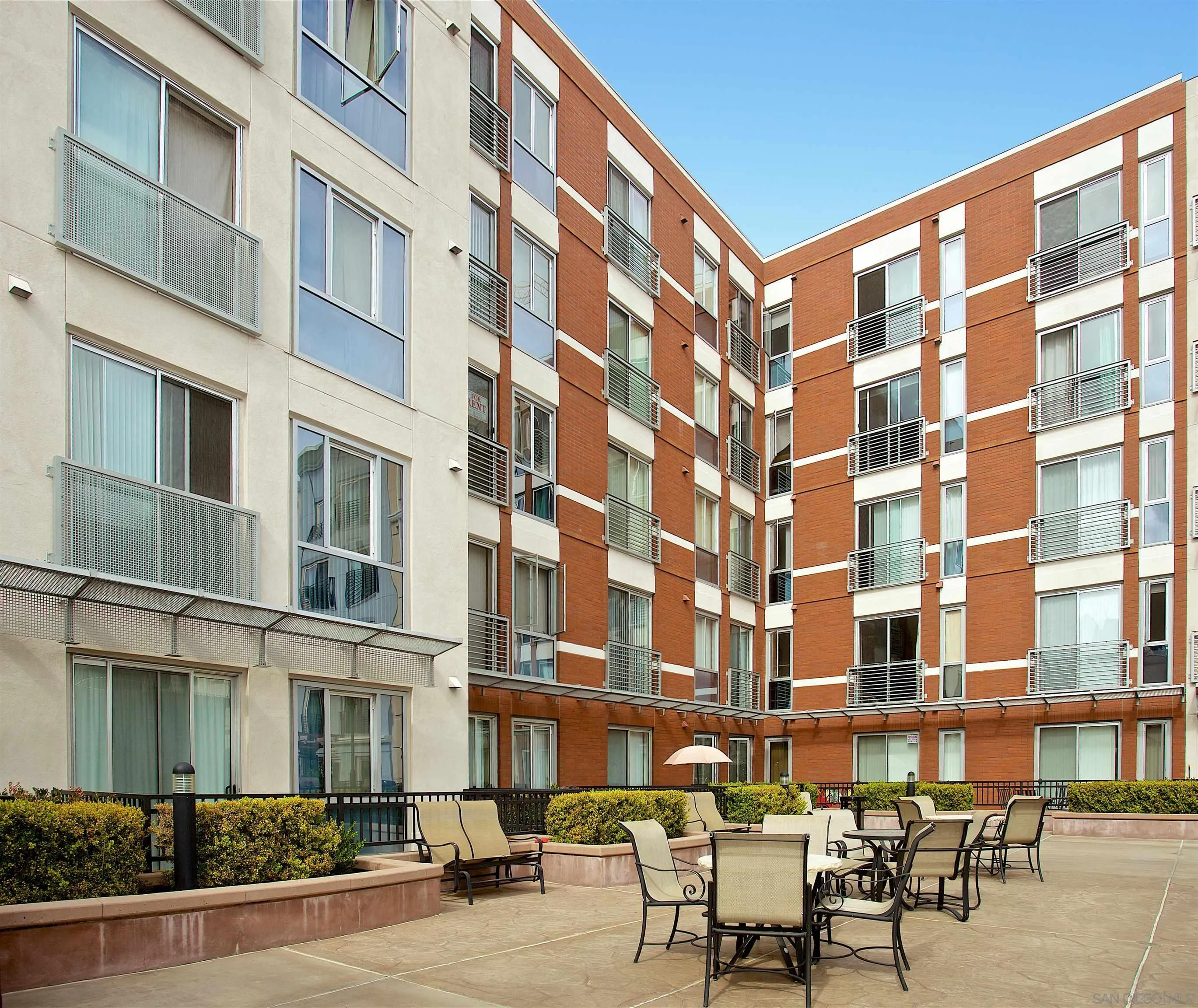 https://cdn.realtyfeed.com/cdn/127/260023595/1e3f0e071065496269c11d33ea65400b.webp