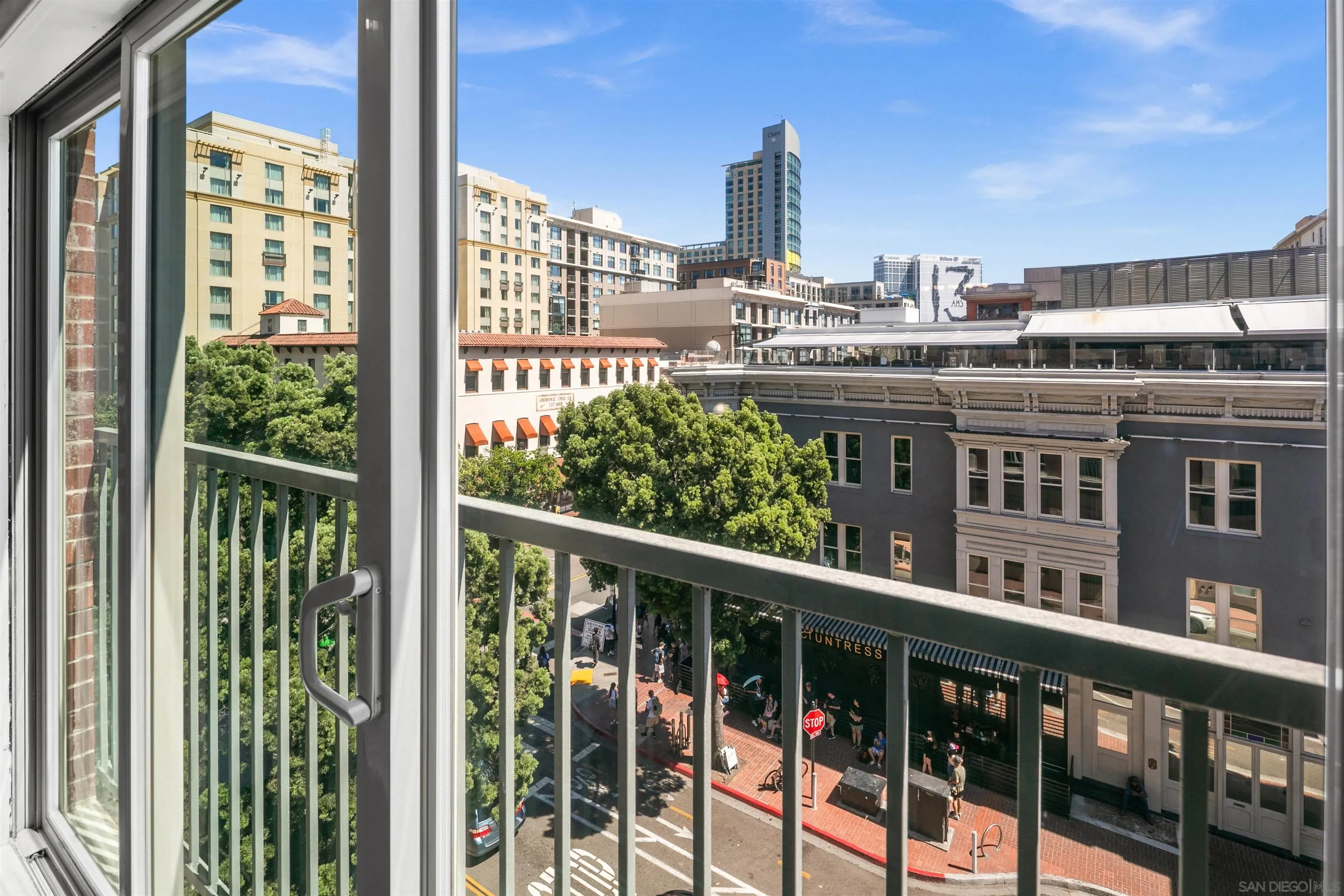 https://cdn.realtyfeed.com/cdn/127/260023595/2fbaeb02b93b077d992da8c3ee29fa95.webp