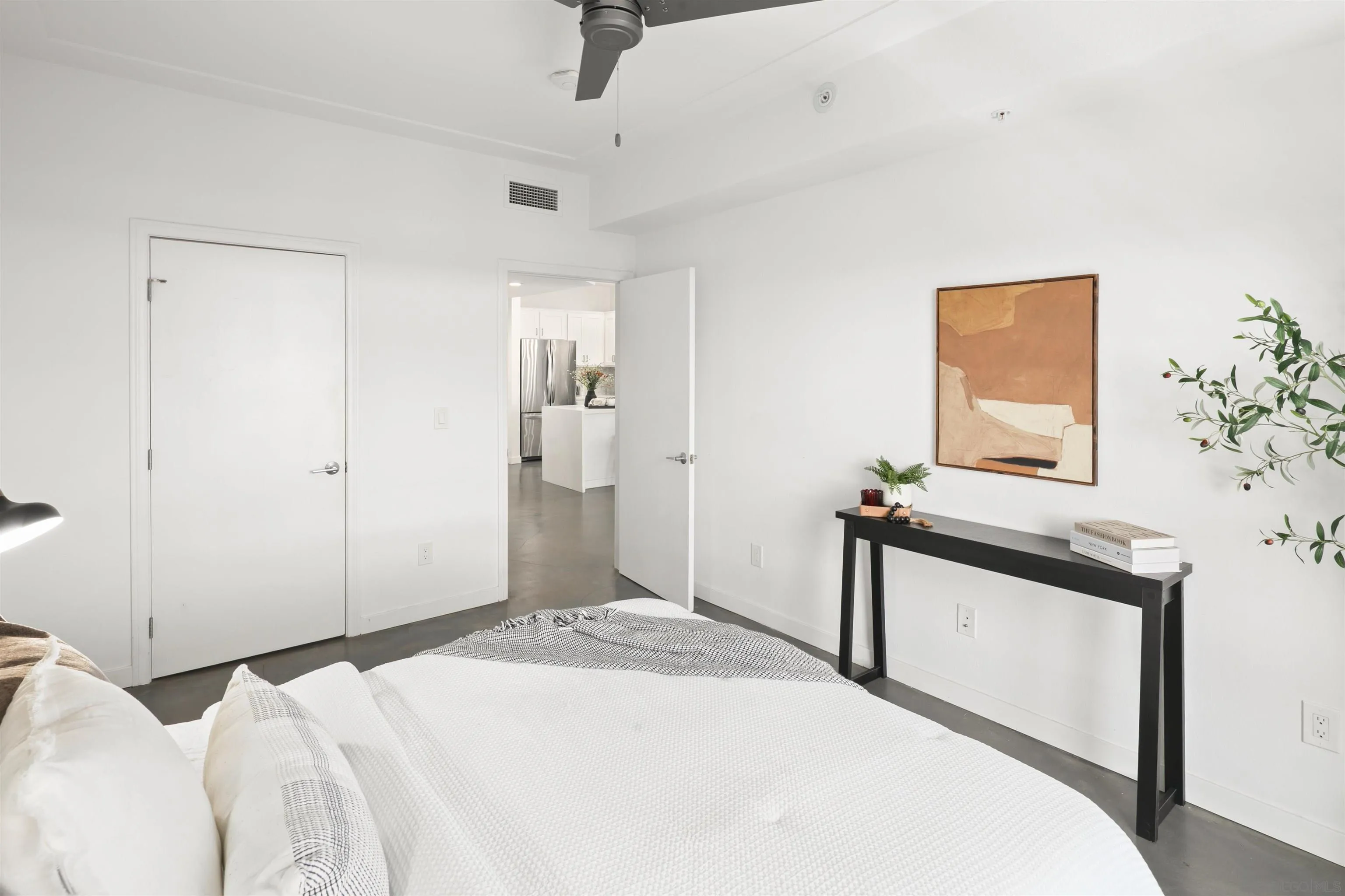 https://cdn.realtyfeed.com/cdn/127/260023595/60afee57ed2883a6645f18e1164e1c24.webp