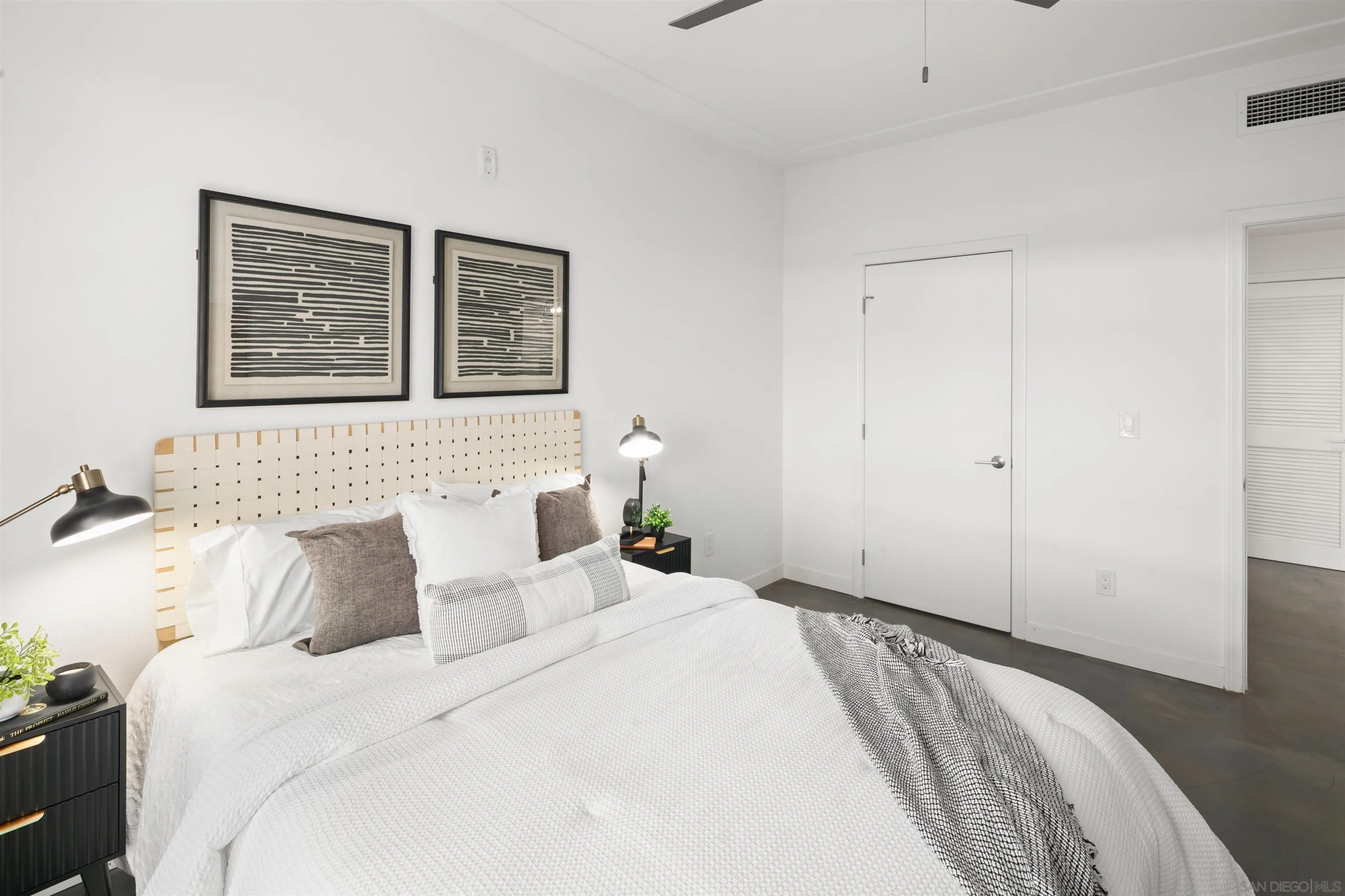 https://cdn.realtyfeed.com/cdn/127/260023595/be6f23b592e6fa9ece650a7fb177b368.webp