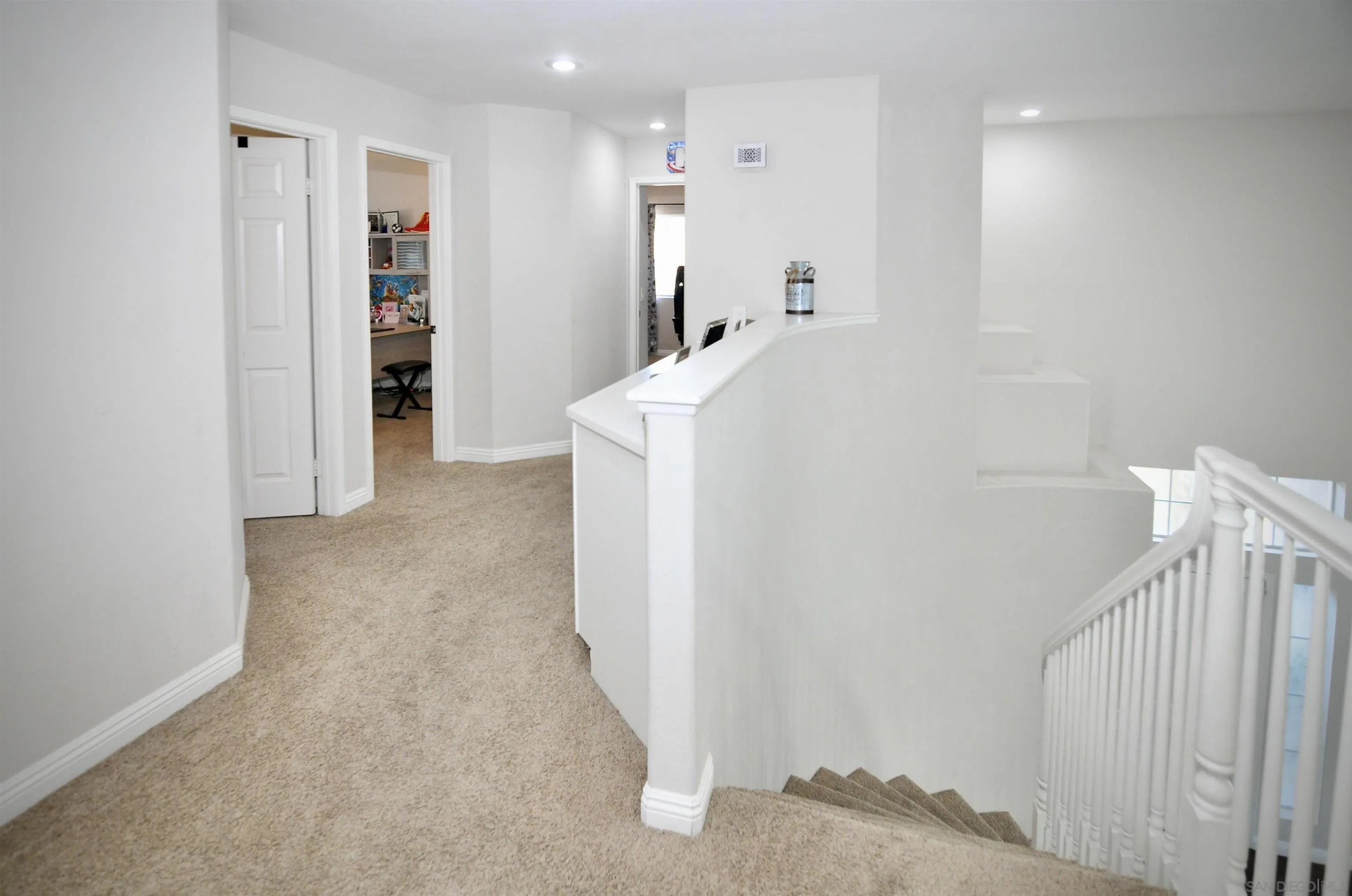 https://cdn.realtyfeed.com/cdn/127/260023597/31375bdaa789191bfe4d6e00e005b3d3.webp