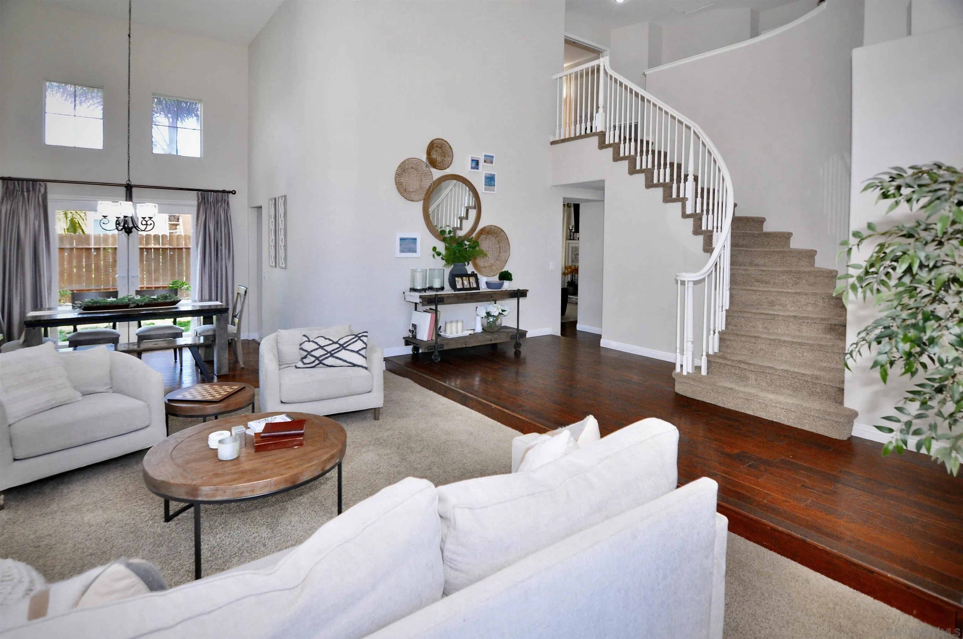 https://cdn.realtyfeed.com/cdn/127/260023597/49b46560f6e6083ab3089bebbb133ff0.webp
