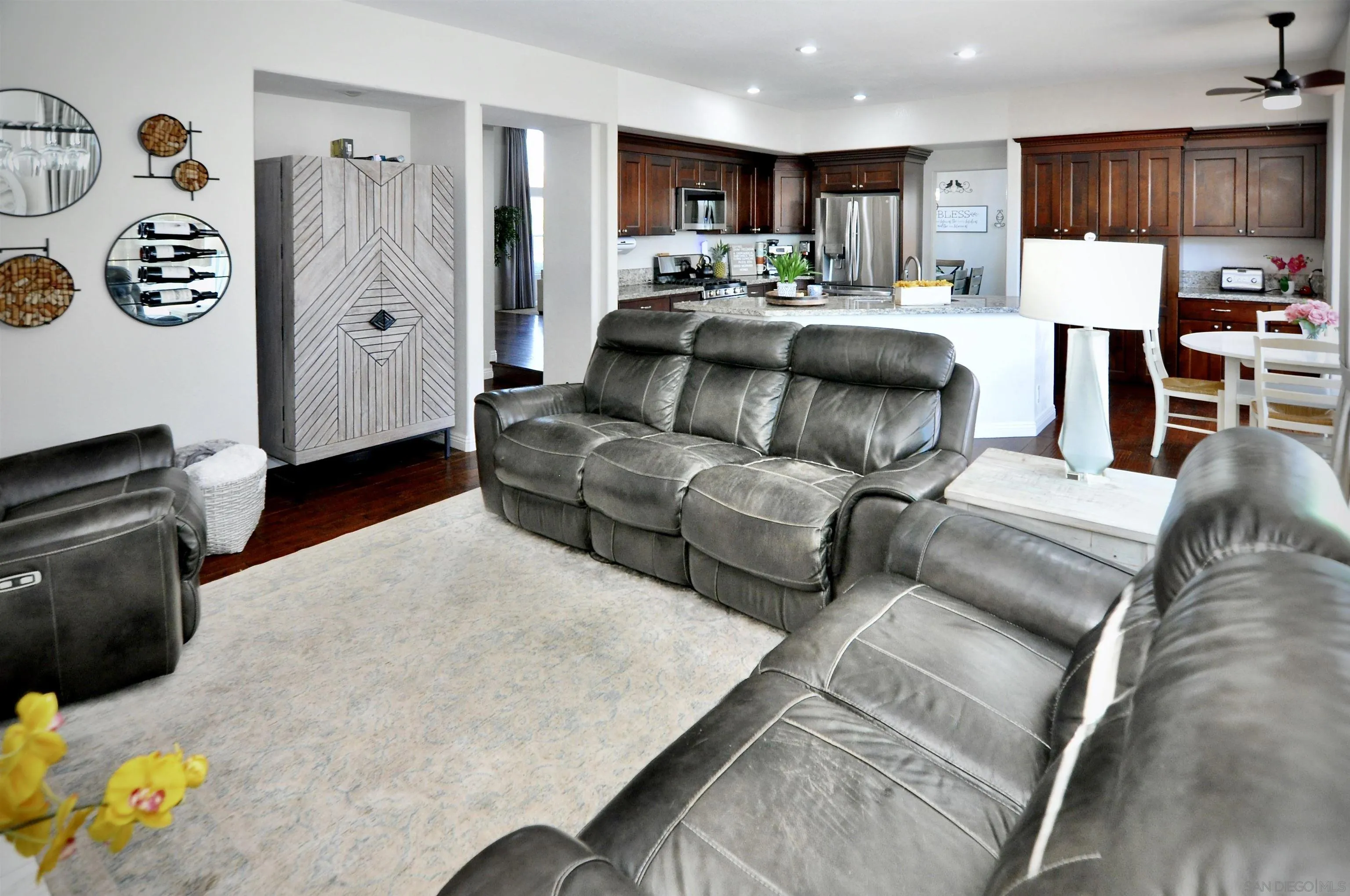 https://cdn.realtyfeed.com/cdn/127/260023597/67d5fedeba179dbe8a8a9db11781b9cd.webp