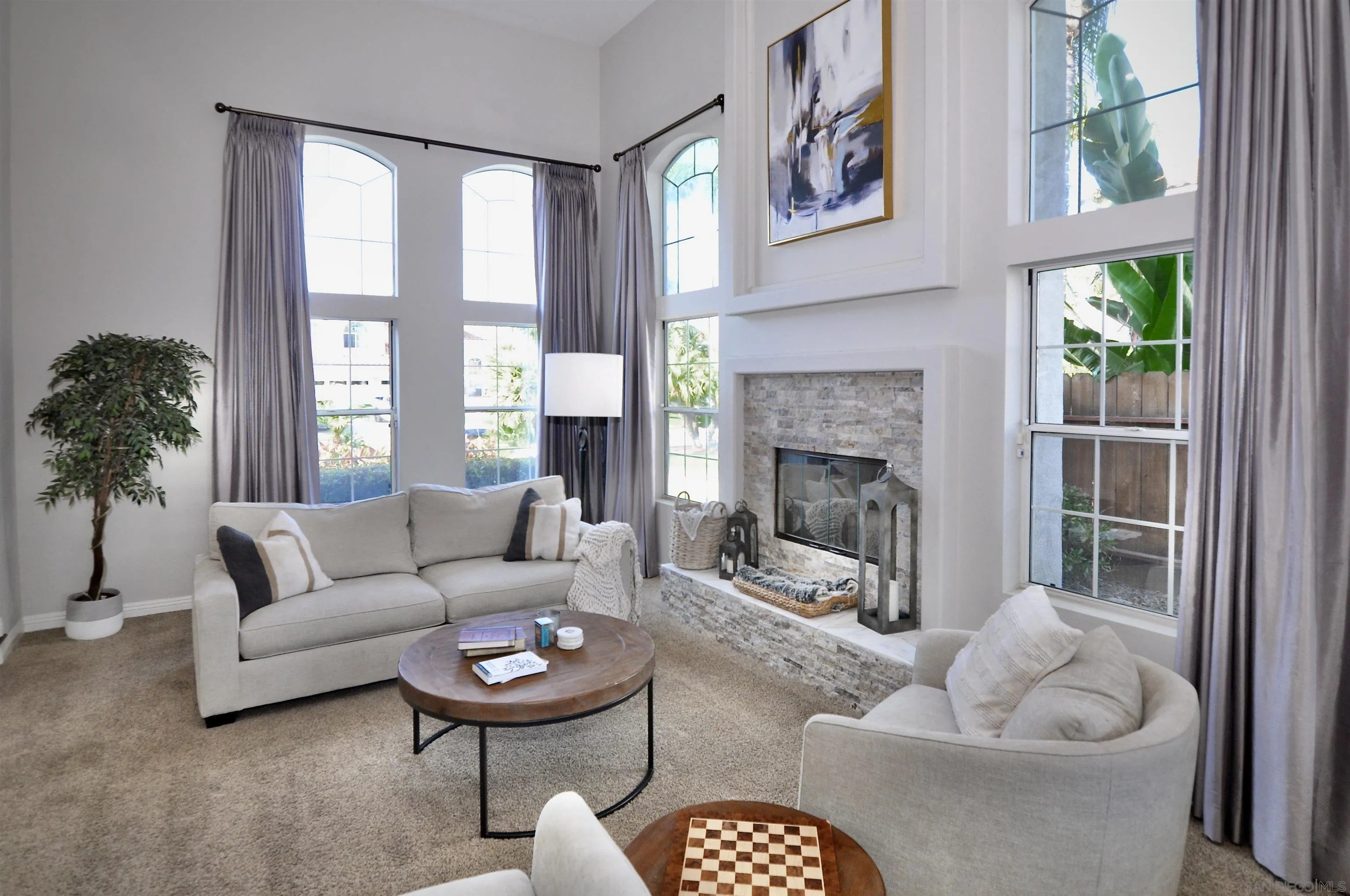 https://cdn.realtyfeed.com/cdn/127/260023597/852f1f426b747f8b7ddf68fd3948c776.webp