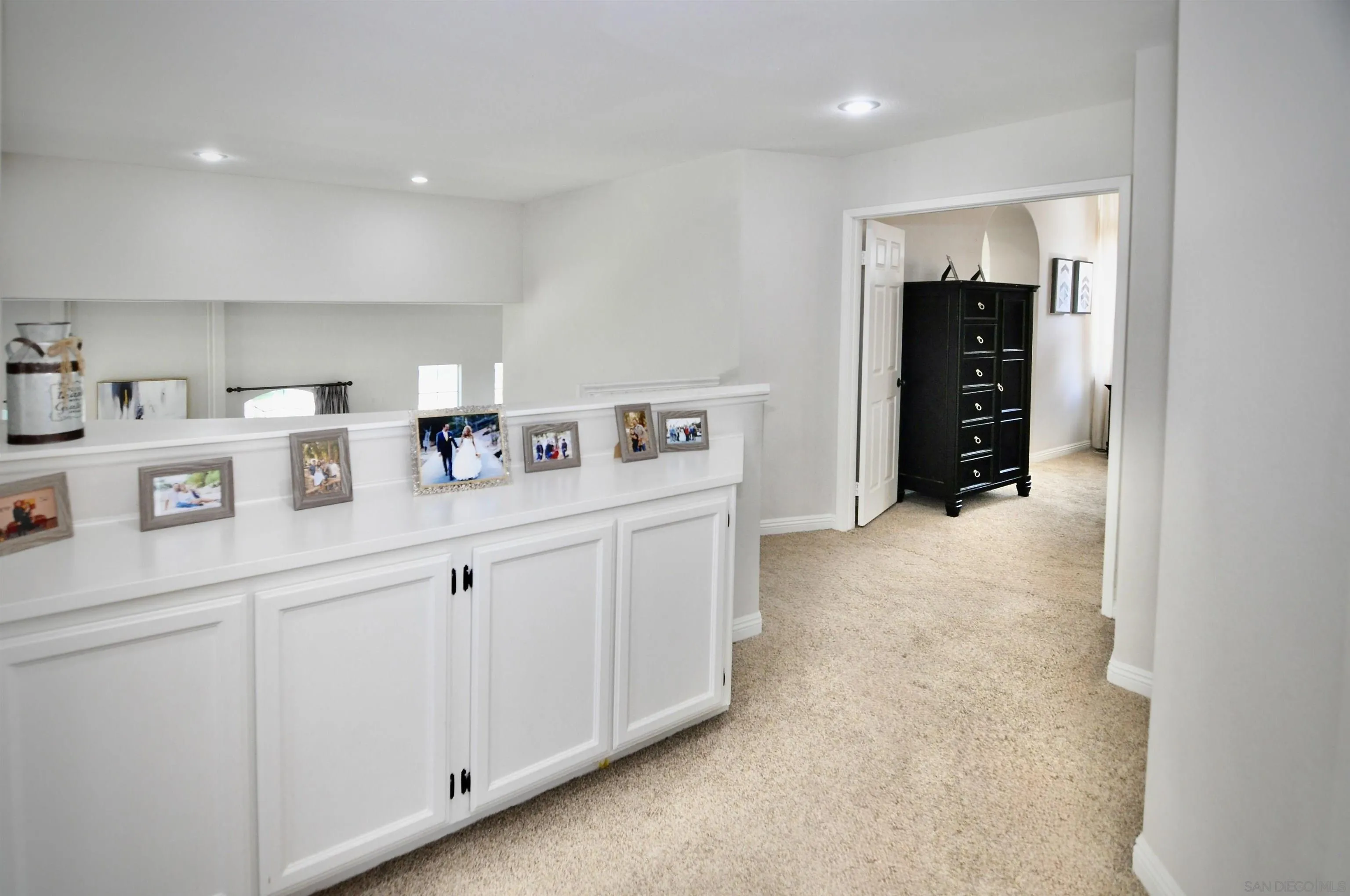 https://cdn.realtyfeed.com/cdn/127/260023597/efbcb94163018211ca24a3e8aef54864.webp