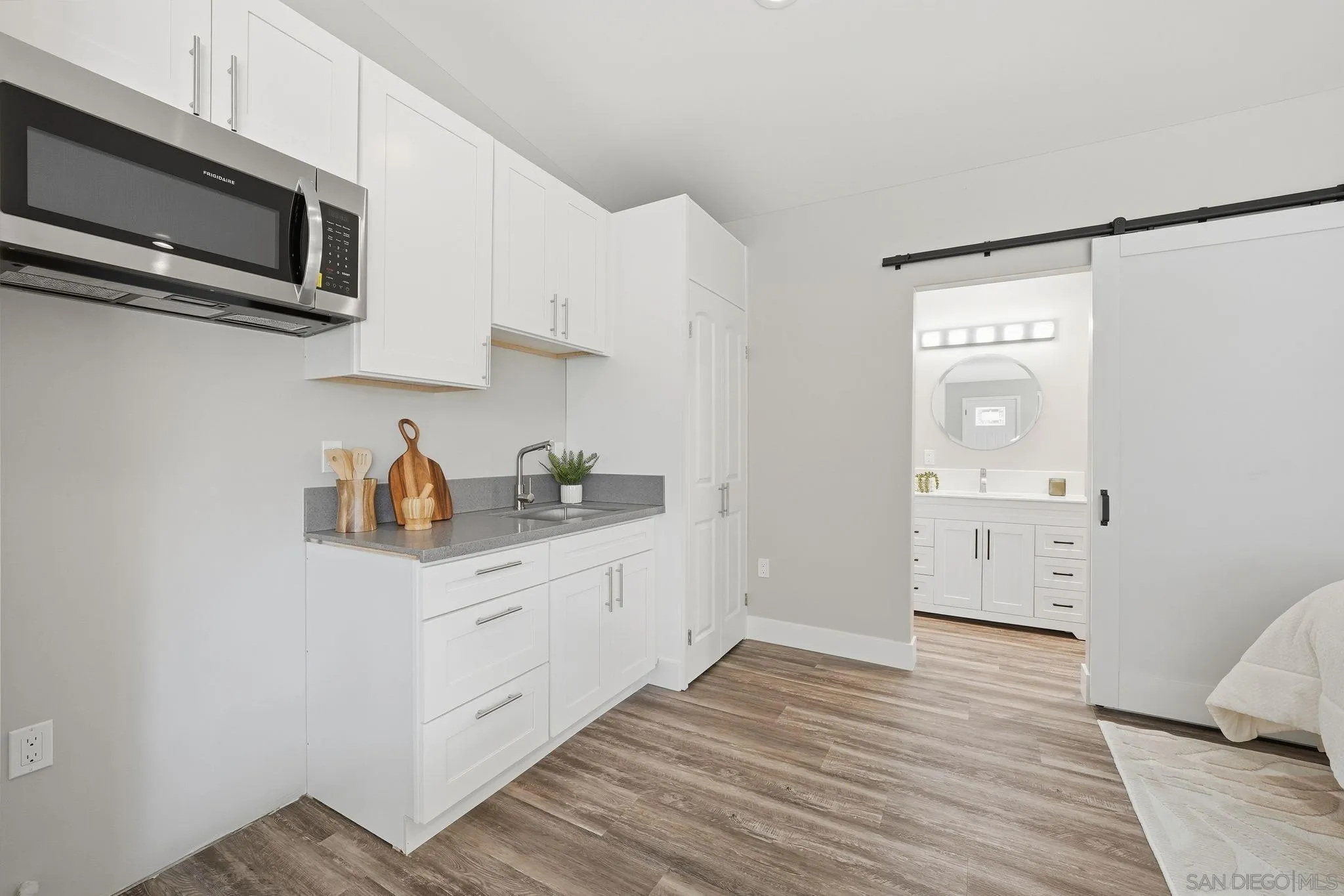 https://cdn.realtyfeed.com/cdn/127/260023598/44fe4789373fb84dca50df385901536e.webp