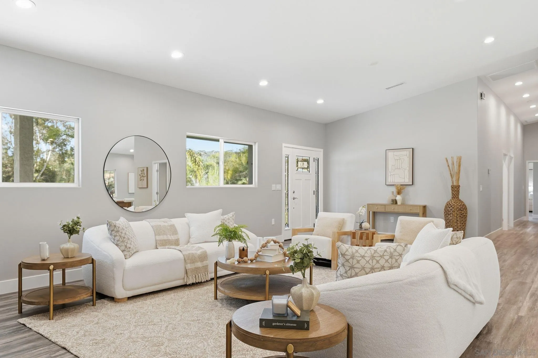 https://cdn.realtyfeed.com/cdn/127/260023598/53cf43f6fb5f3917a877ffd3c4c345f7.webp
