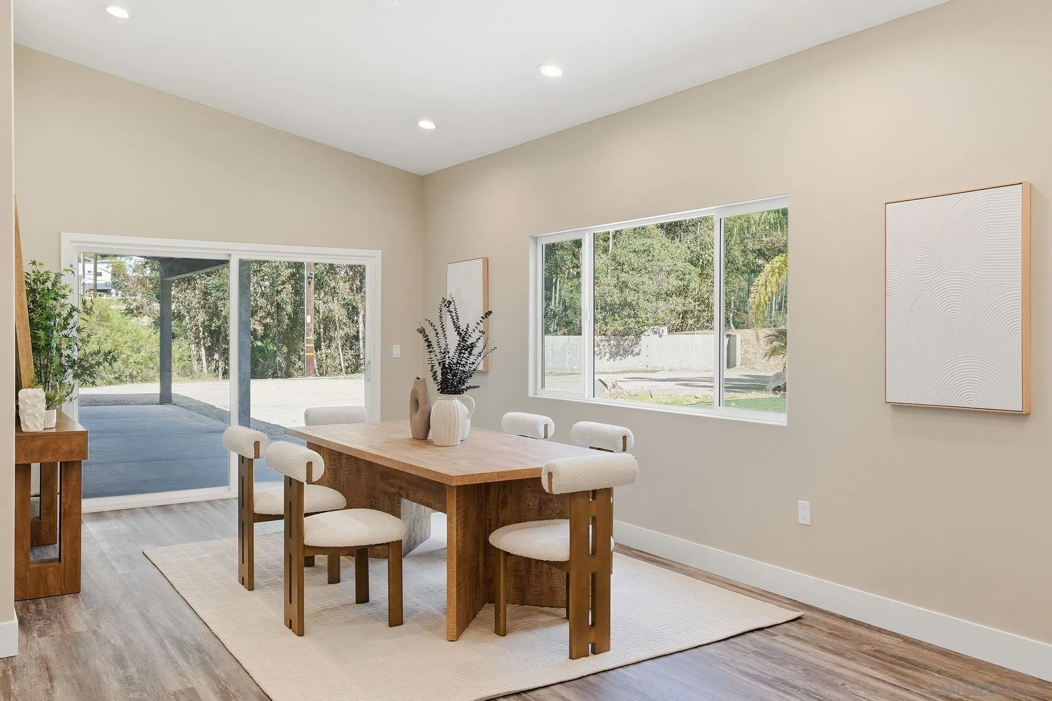 https://cdn.realtyfeed.com/cdn/127/260023598/8a587890c29541e20f7136ee321ad6a7.webp