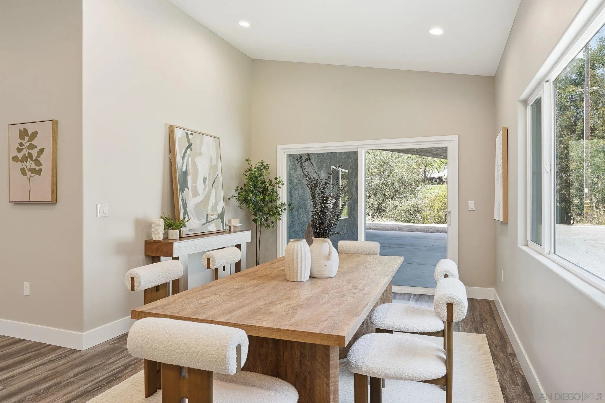 https://cdn.realtyfeed.com/cdn/127/260023598/a252da68a472db526490d6f7dccc6c50.webp