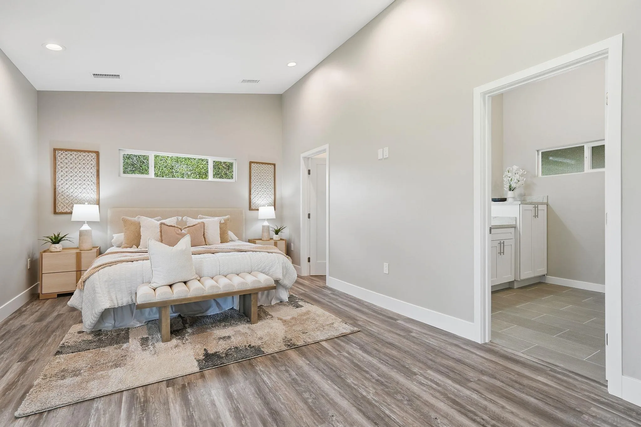 https://cdn.realtyfeed.com/cdn/127/260023598/a511585d5de61796828ef6169940b9a5.webp