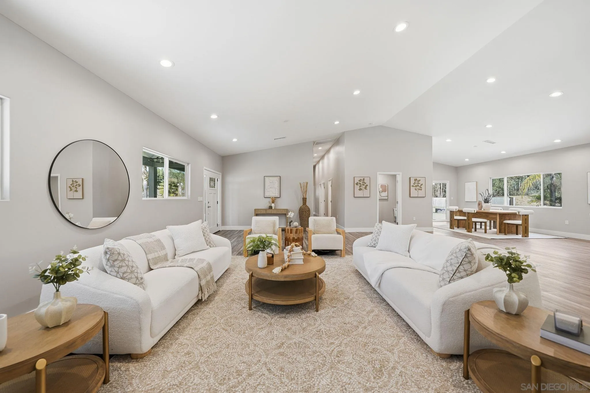 https://cdn.realtyfeed.com/cdn/127/260023598/c7d29cfddbaa0f81ab12d8007eef0949.webp
