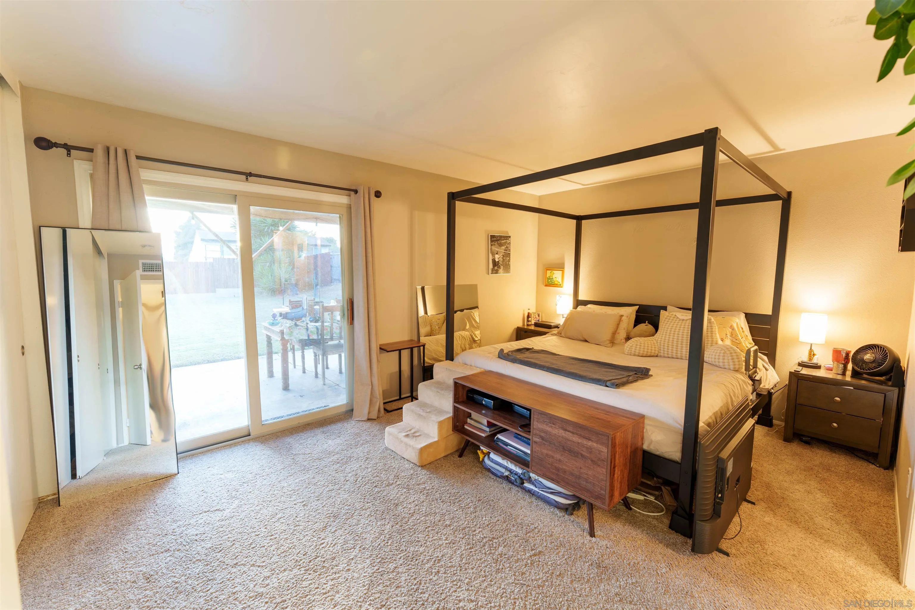 https://cdn.realtyfeed.com/cdn/127/260023607/6edd50bbb782dae9ccc73091d7c6a2f3.webp