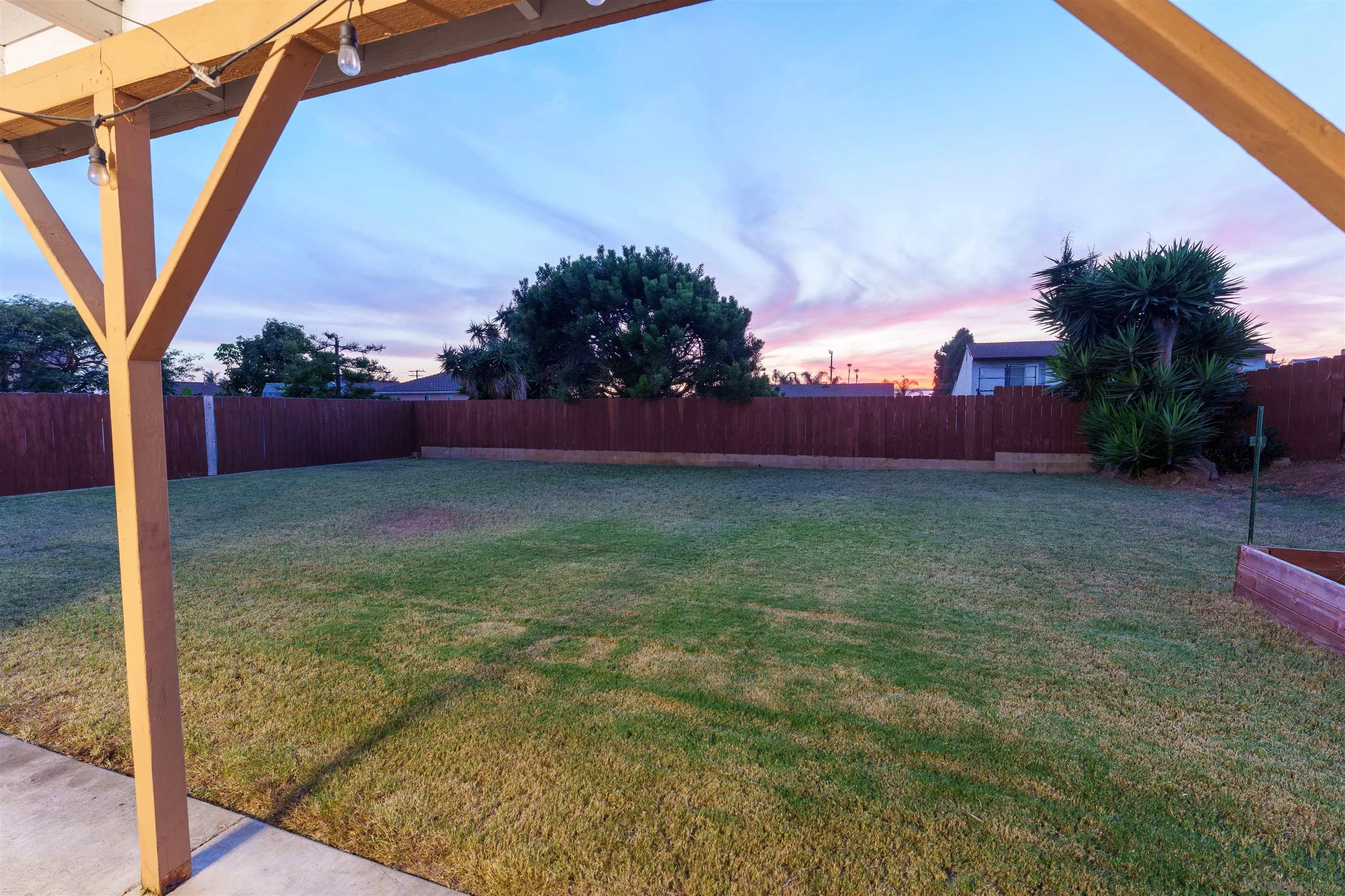 https://cdn.realtyfeed.com/cdn/127/260023607/a7e1ed75b9bde48194676fd102d0367c.webp