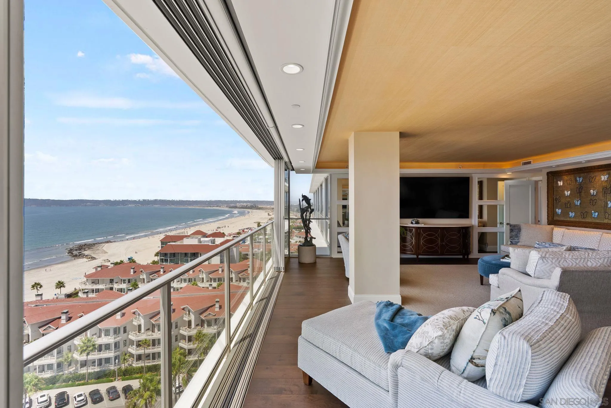 https://cdn.realtyfeed.com/cdn/127/260023608/488996a2157143038dae208c7c069bf8.webp