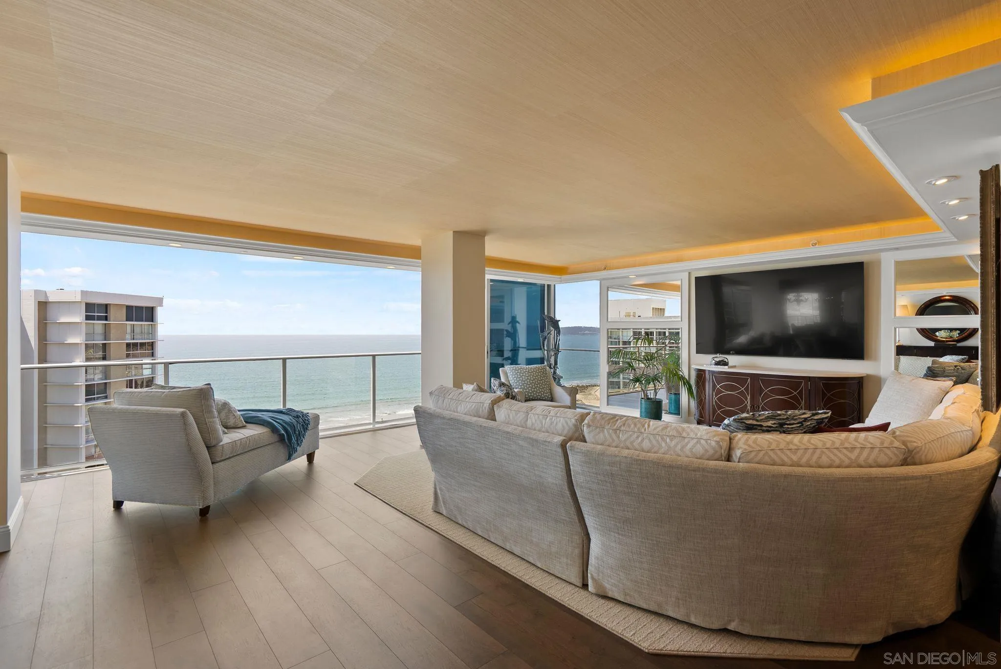 https://cdn.realtyfeed.com/cdn/127/260023608/618aabe74649d45b297bc9d65444aebb.webp