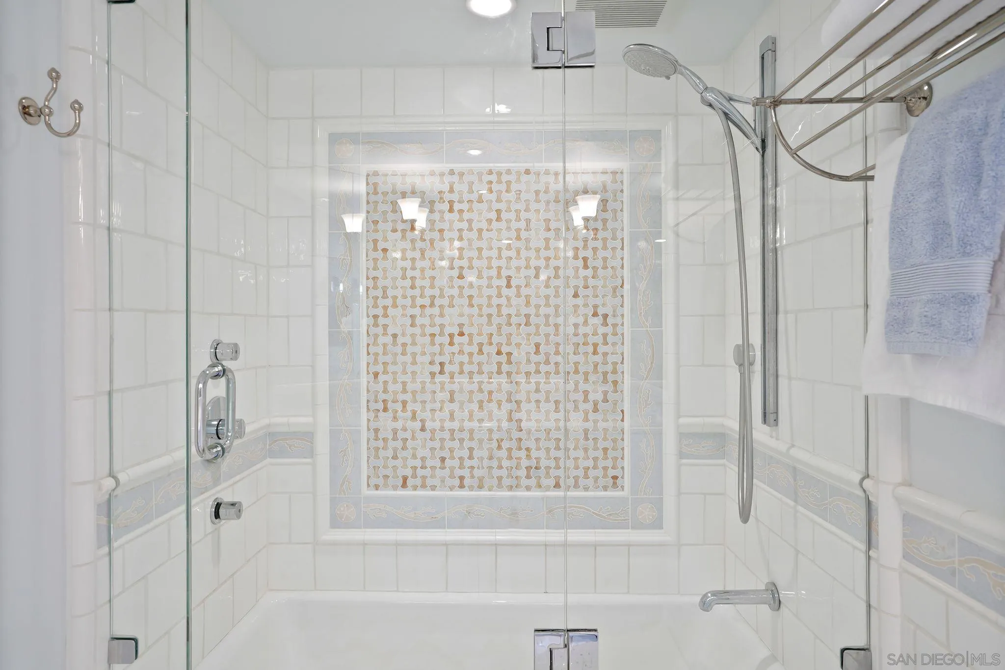 https://cdn.realtyfeed.com/cdn/127/260023608/a97b5171e49cd5e5ee62b76370d216c7.webp