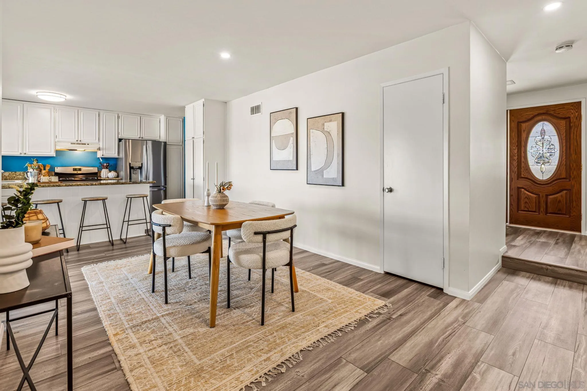 https://cdn.realtyfeed.com/cdn/127/260023612/29bfc7a0a6d040317da76eb1ee1f36ae.webp