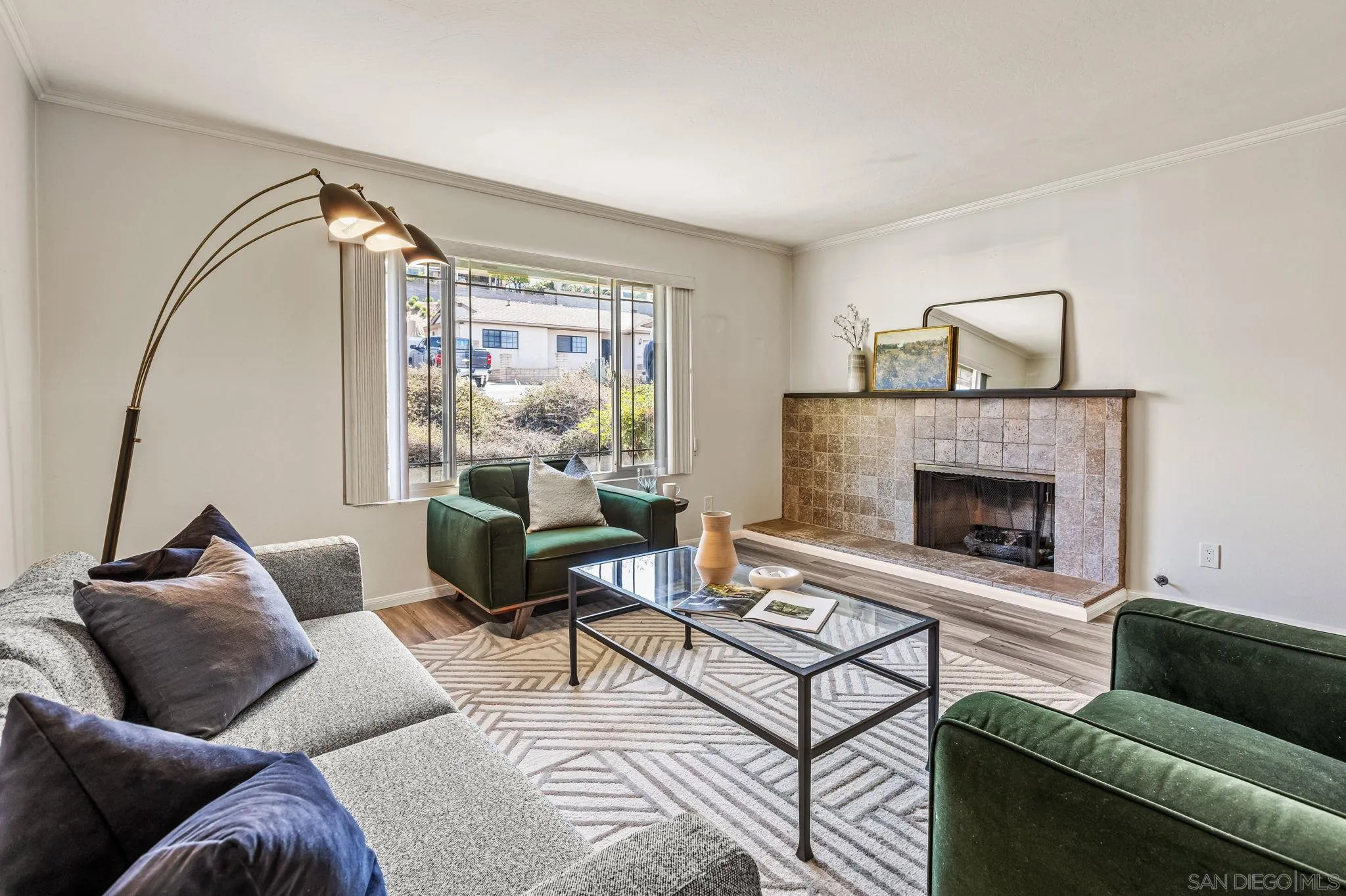 https://cdn.realtyfeed.com/cdn/127/260023612/3d6ba688a411eaaa31f3ef2f1baad014.webp