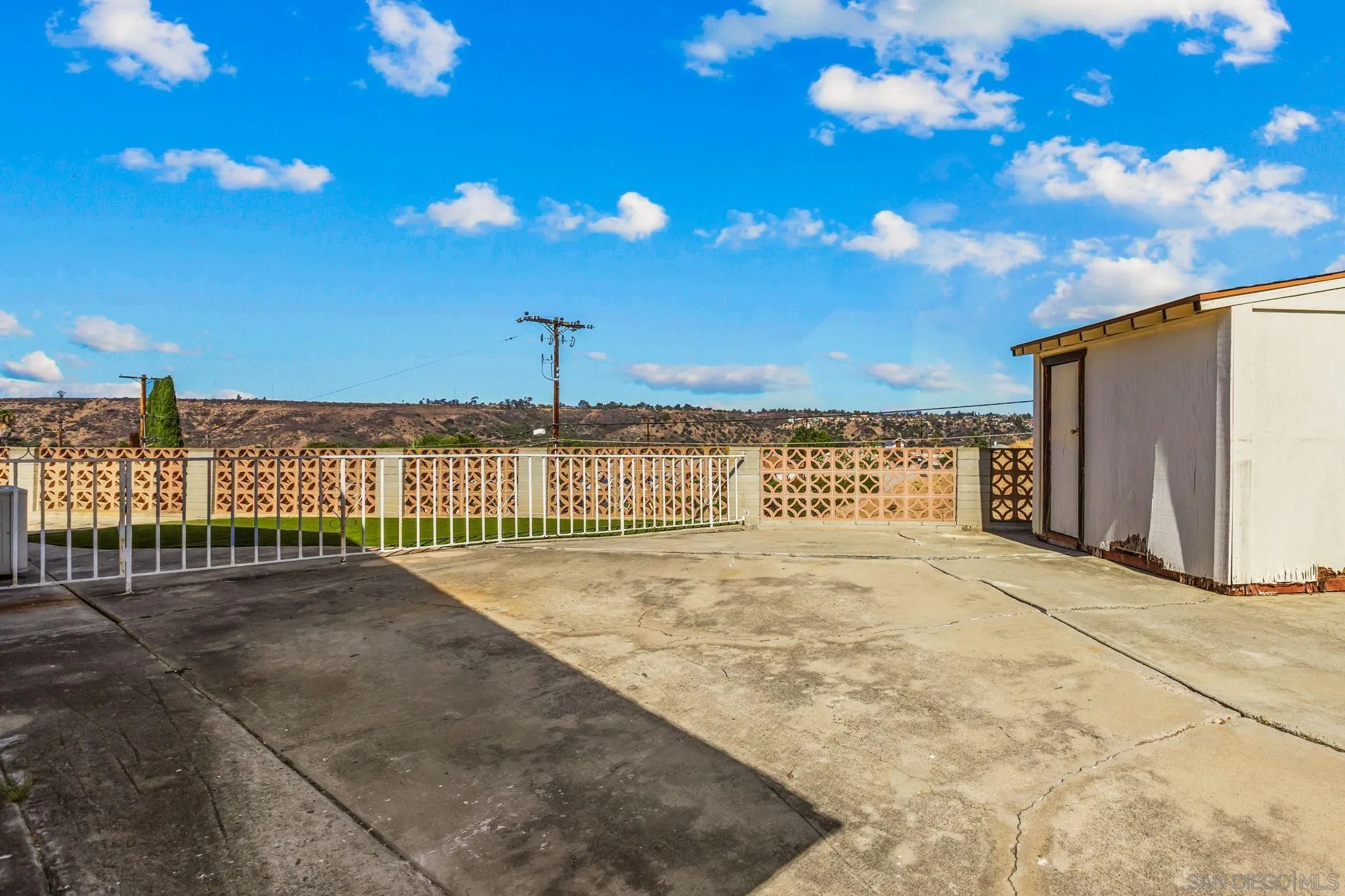 https://cdn.realtyfeed.com/cdn/127/260023612/52a14cccf069a9f2b7b97d6a752e3f75.webp