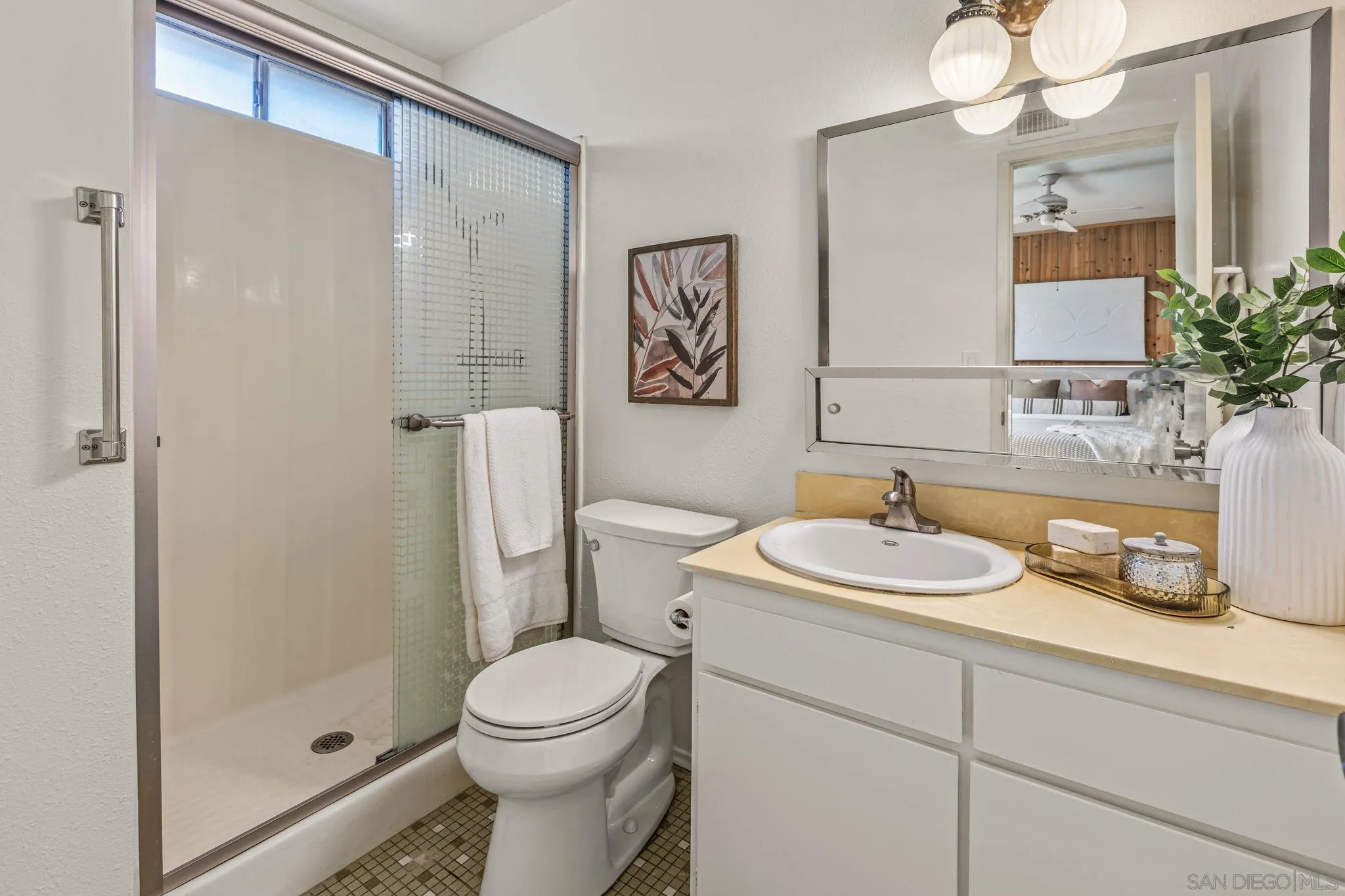 https://cdn.realtyfeed.com/cdn/127/260023612/63ee181e1d35ab6231443367a2a9411a.webp