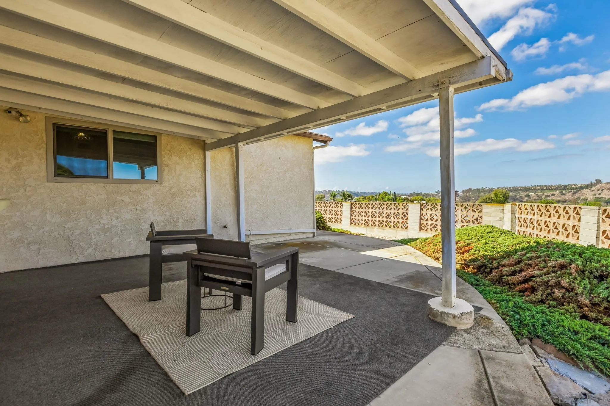 https://cdn.realtyfeed.com/cdn/127/260023612/6451b66fb31e04851e0f75742f317730.webp