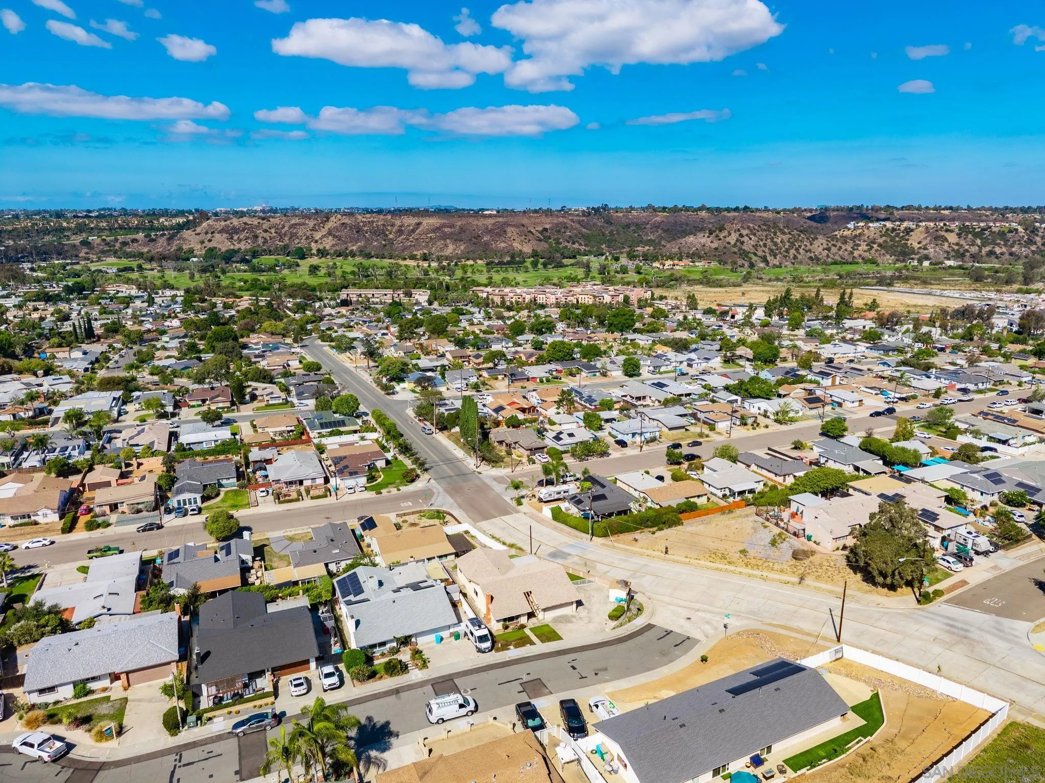 https://cdn.realtyfeed.com/cdn/127/260023612/a88042fa06ff1dc807dd63ef52d33cec.webp