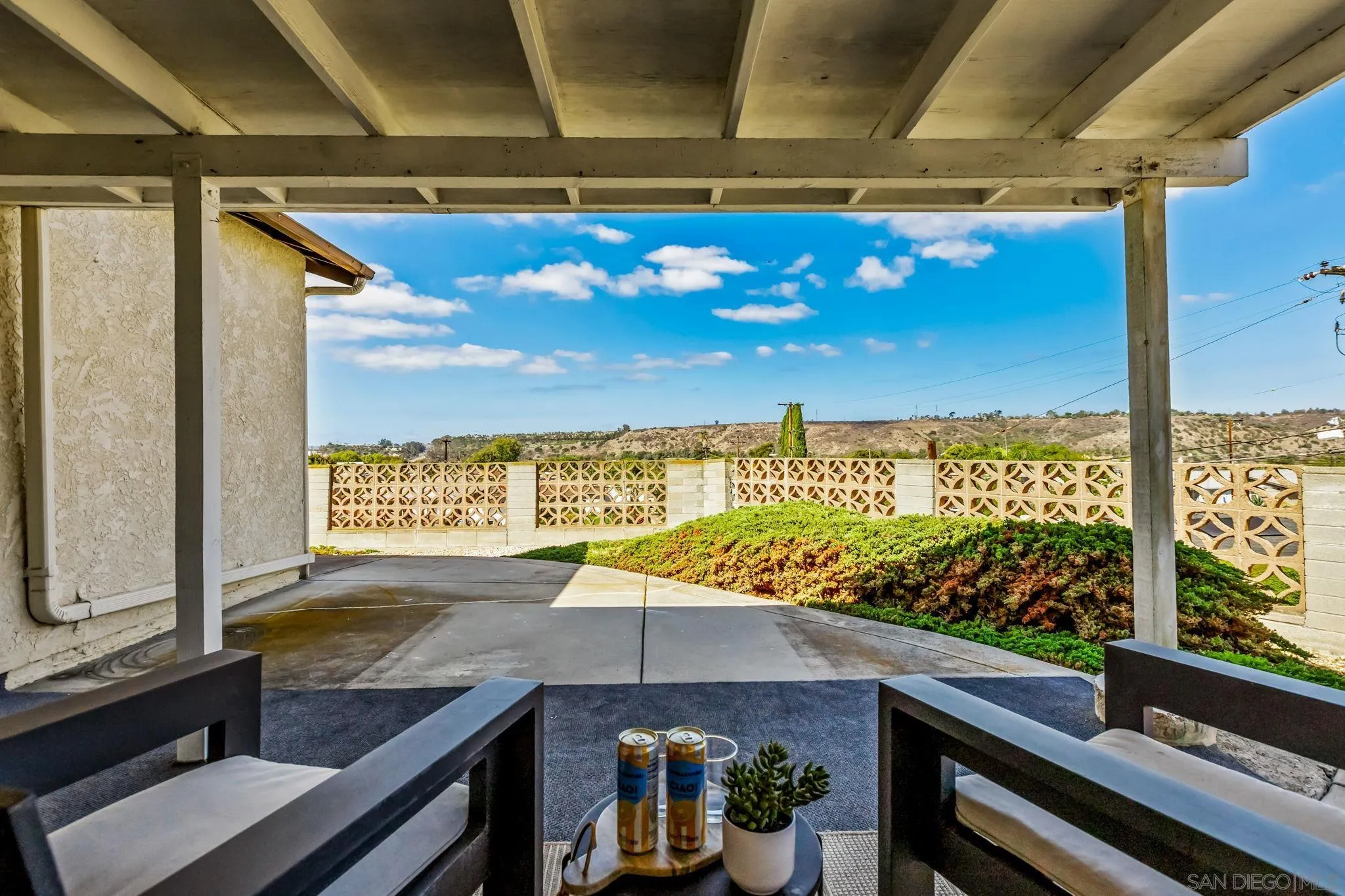 https://cdn.realtyfeed.com/cdn/127/260023612/b390e5d32f512ae82d4ea46e5124868e.webp
