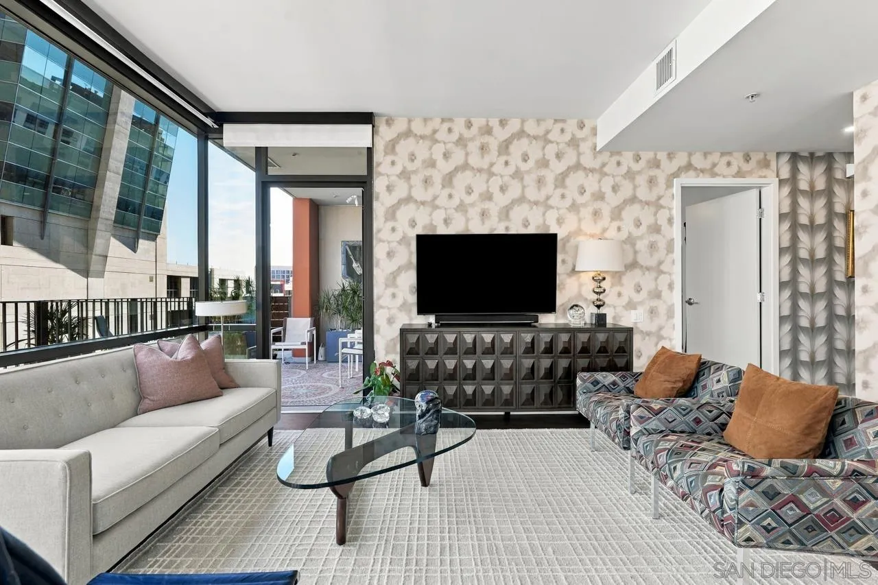 https://cdn.realtyfeed.com/cdn/127/260023619/052f2c5942f669a9ed5d0ea85911604f.webp