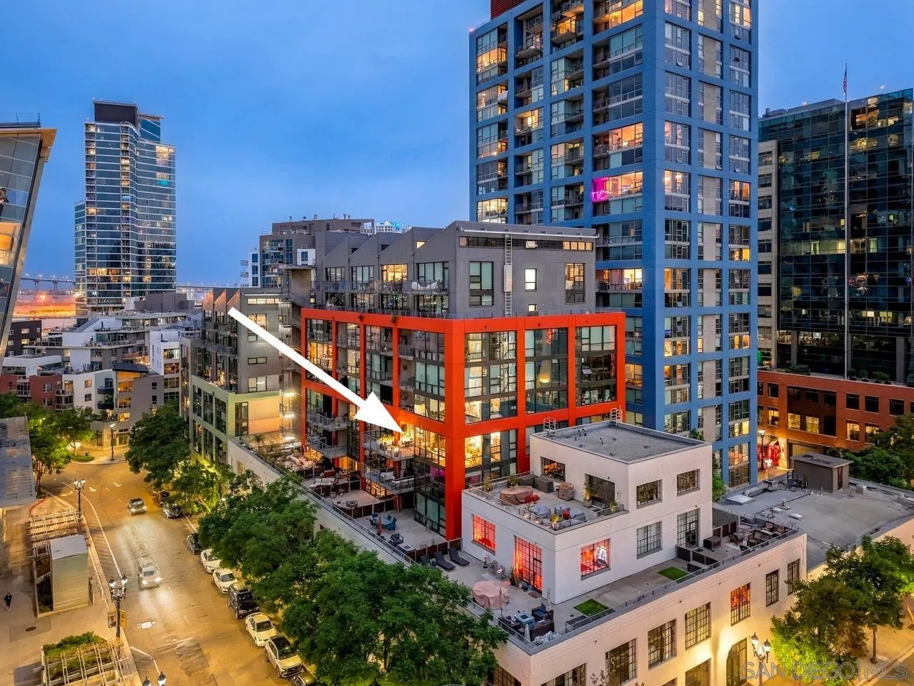 https://cdn.realtyfeed.com/cdn/127/260023619/2f4b2e50c17d3e0bf635c73c1008a8cf.webp