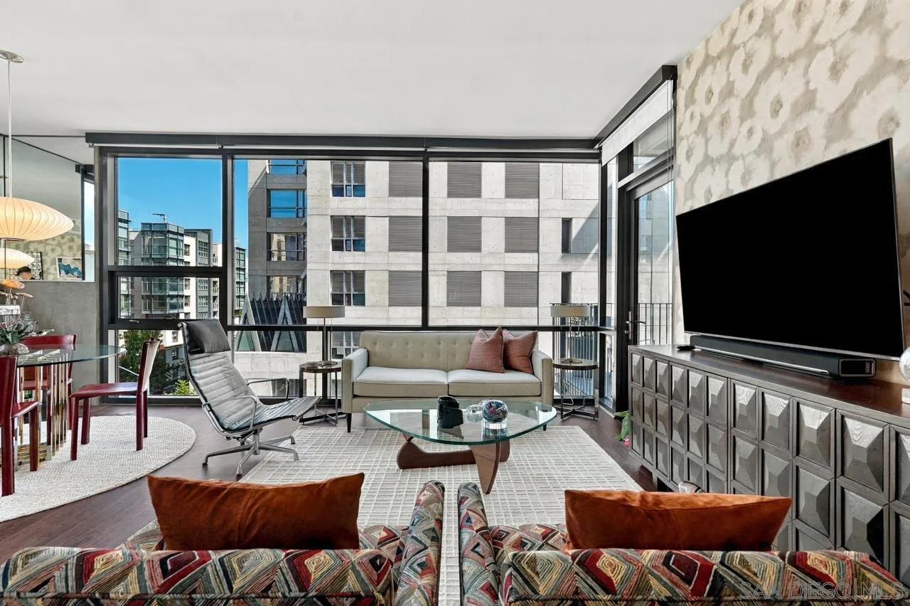 https://cdn.realtyfeed.com/cdn/127/260023619/2f6aebec8768a73174eef70a30109442.webp