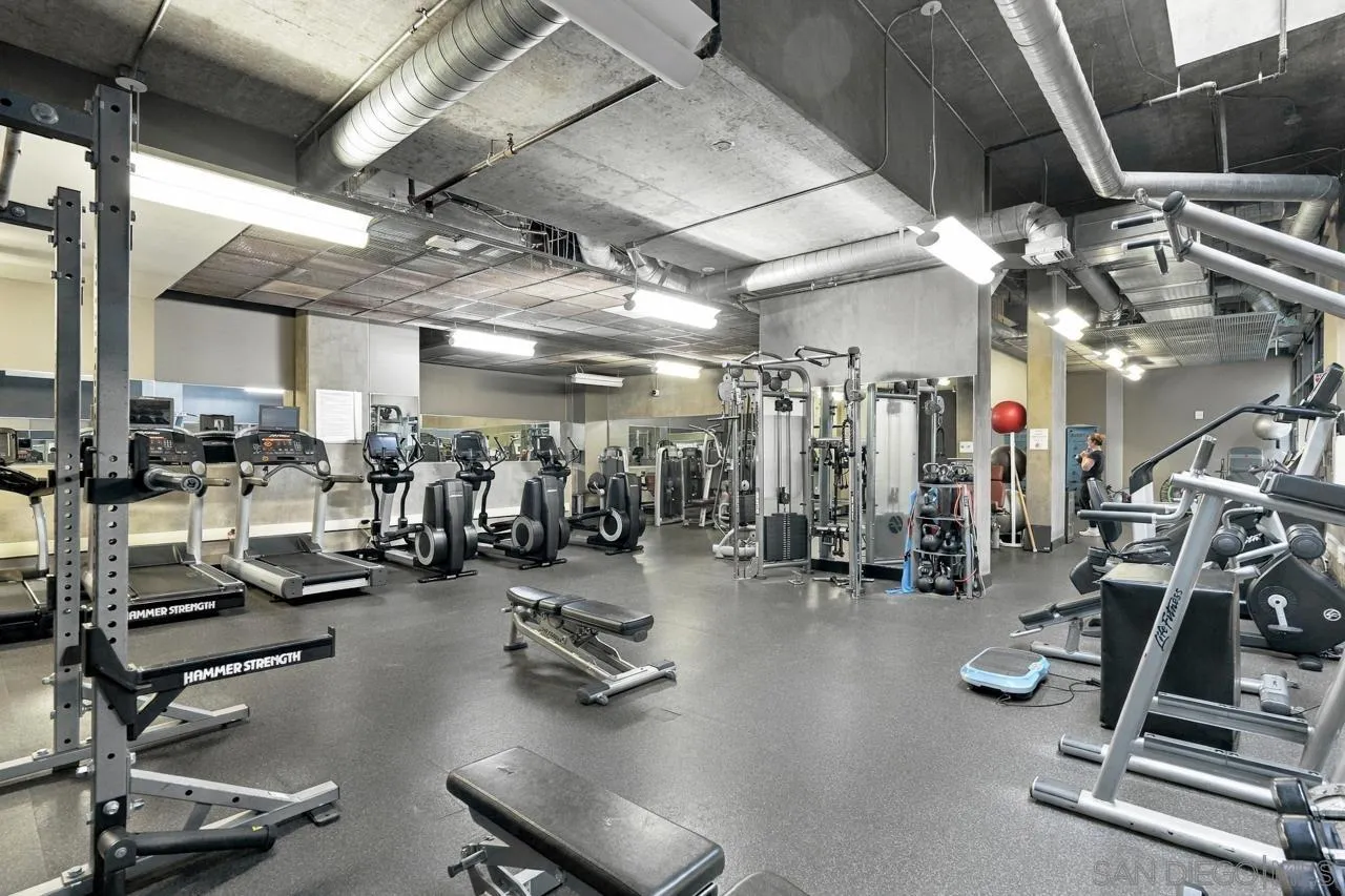 https://cdn.realtyfeed.com/cdn/127/260023619/6a30fc8a169b8dded095b2aacf7ff526.webp
