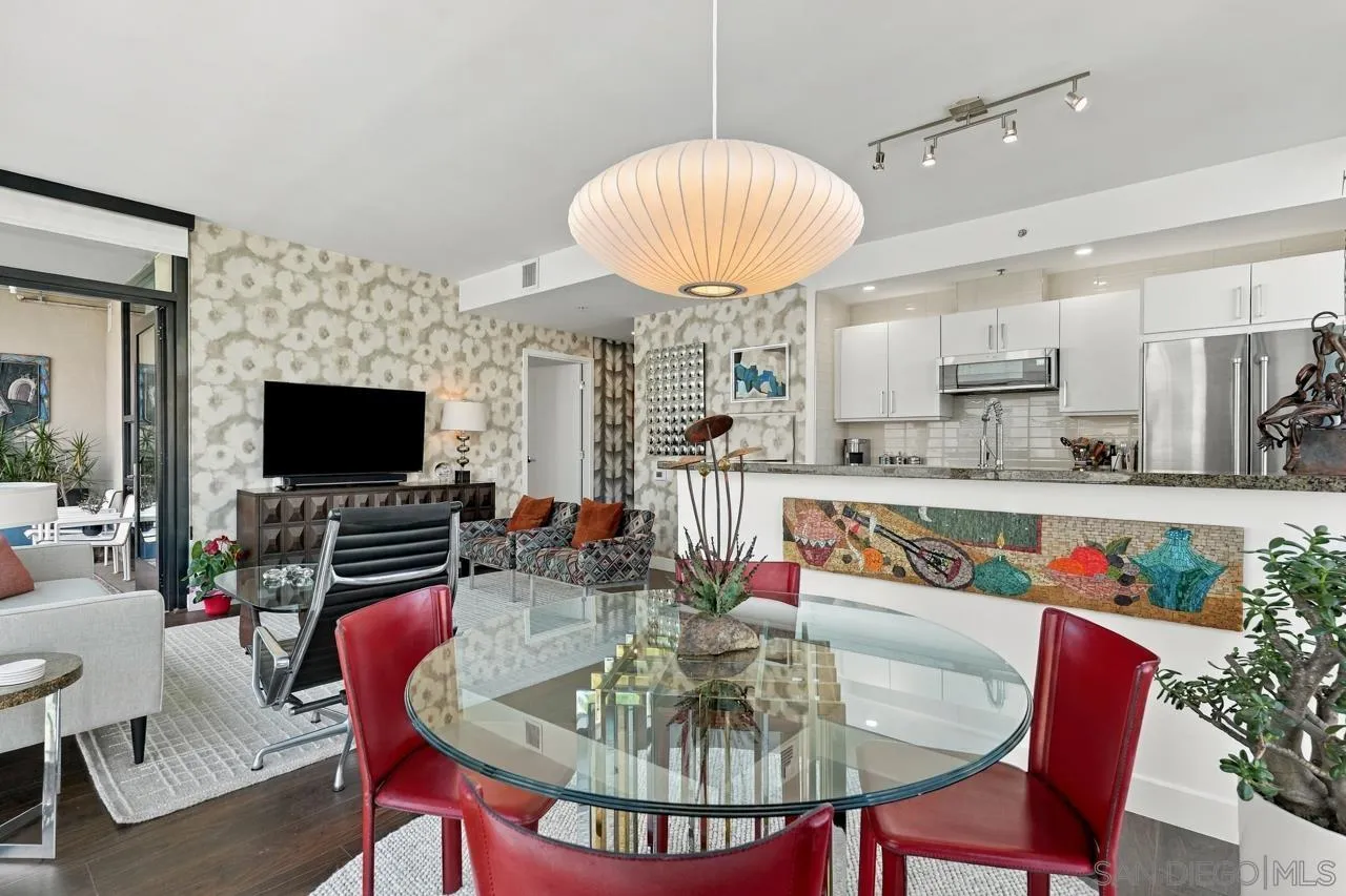 https://cdn.realtyfeed.com/cdn/127/260023619/760cdaba15857b165d15994a1a7749f0.webp