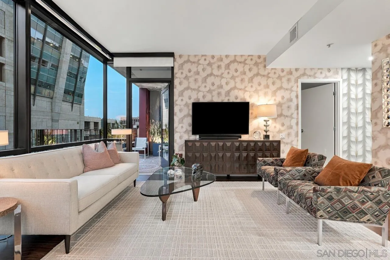 https://cdn.realtyfeed.com/cdn/127/260023619/9e17474d8ad902e3aaaefa271ea20e3e.webp