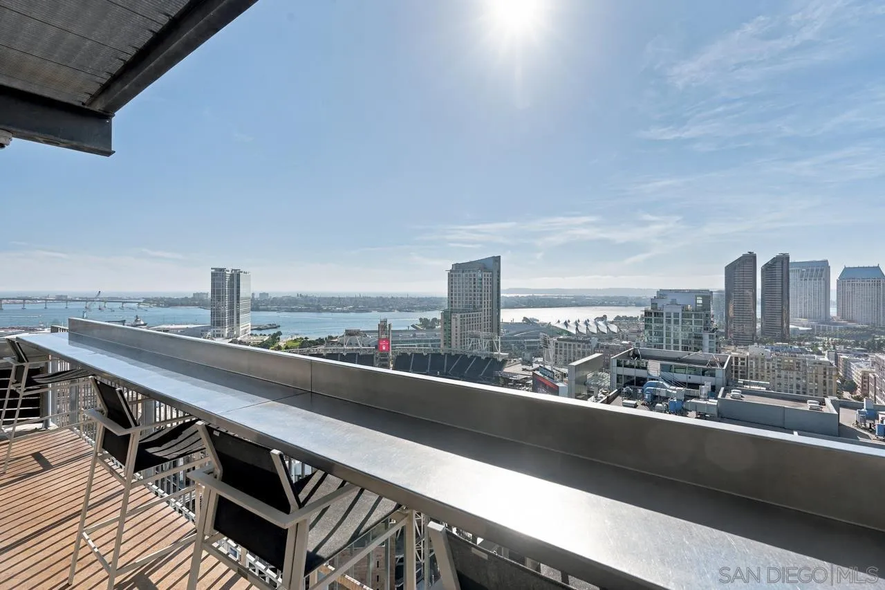 https://cdn.realtyfeed.com/cdn/127/260023619/ae007bbe28685dd8573895f0075bc3cd.webp