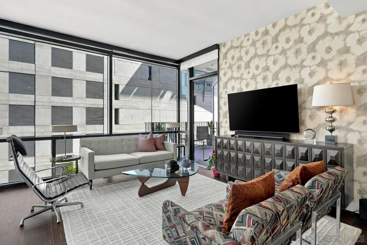 https://cdn.realtyfeed.com/cdn/127/260023619/d033180291c1269e15991ea73f335161.webp